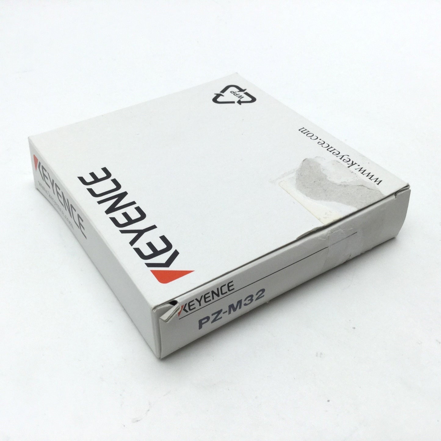 New Keyence PZ-M32 Self Contained Photoelectric Sensor NPN M8 Connector 12-24VDC