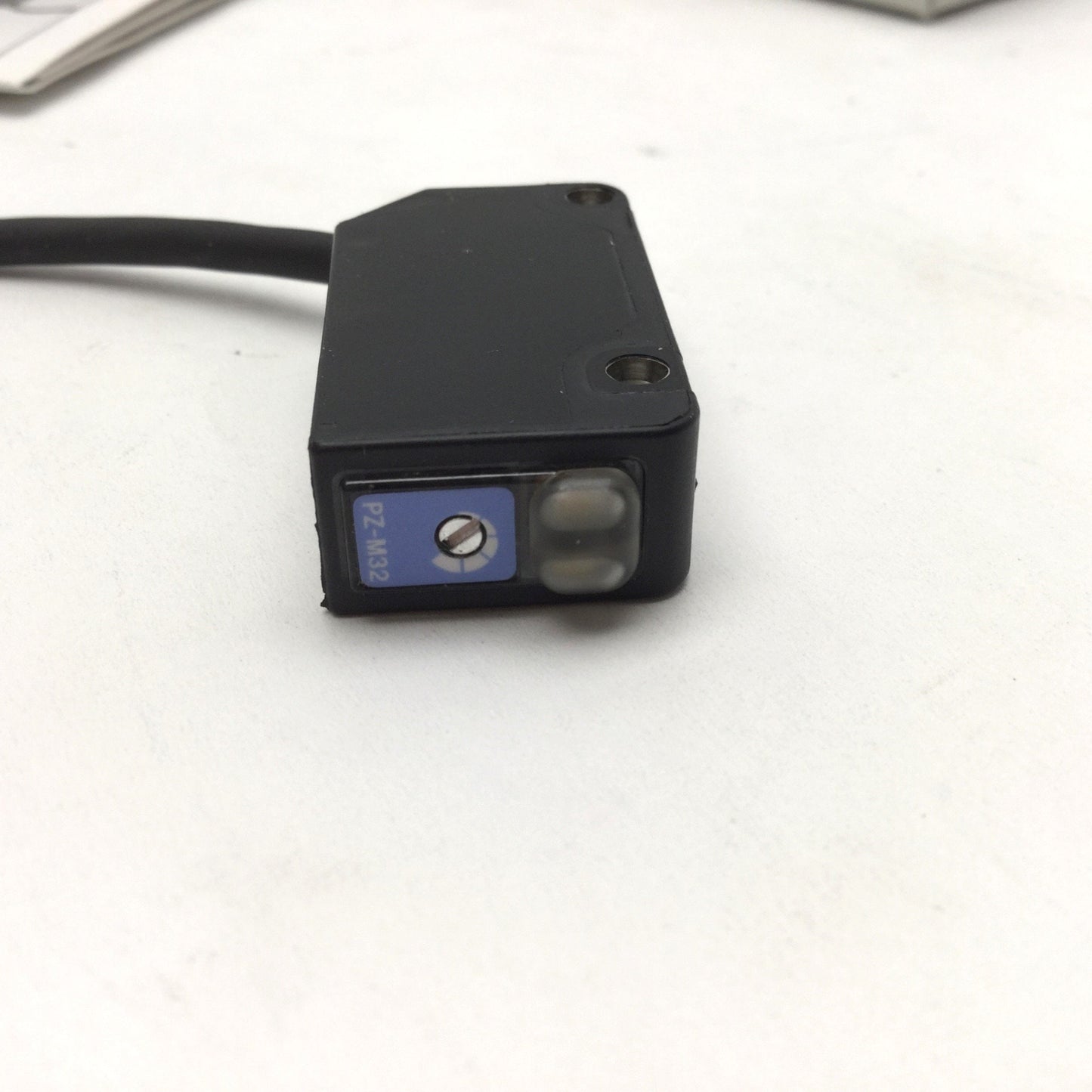 New Keyence PZ-M32 Self Contained Photoelectric Sensor NPN M8 Connector 12-24VDC