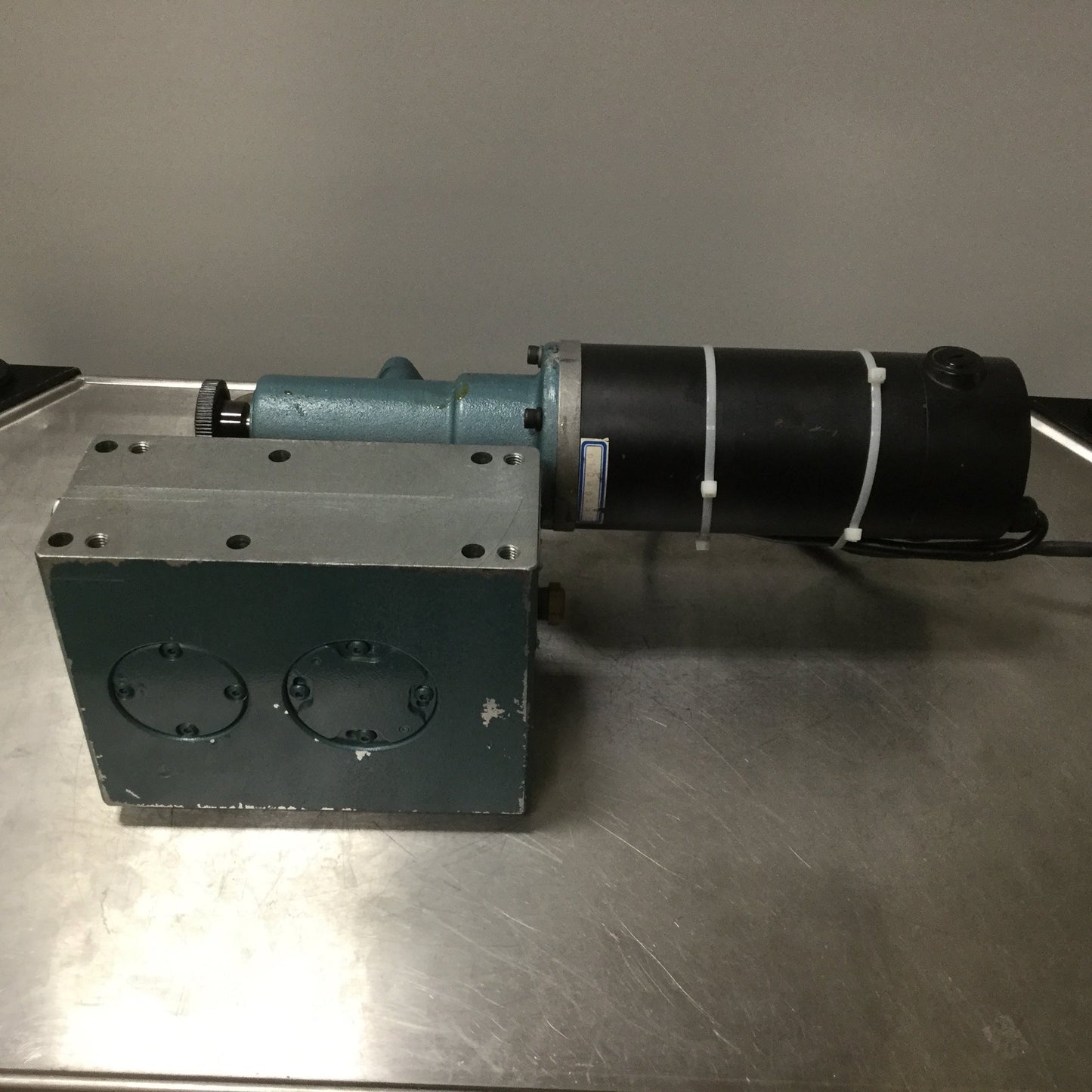 Used Camco 250PH20-330 Rotary Indexer, Motor & Worm Gear, 1/3 HP, 20:1, 90VDC