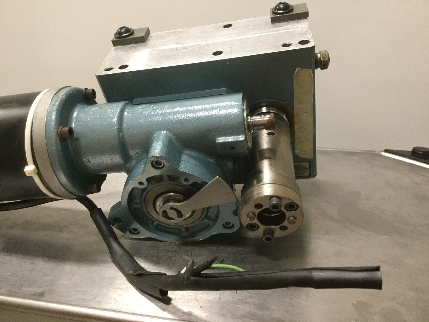 Used Camco 250PH20-330 Rotary Indexer, Motor & Worm Gear, 1/3 HP, 20:1 90VDC