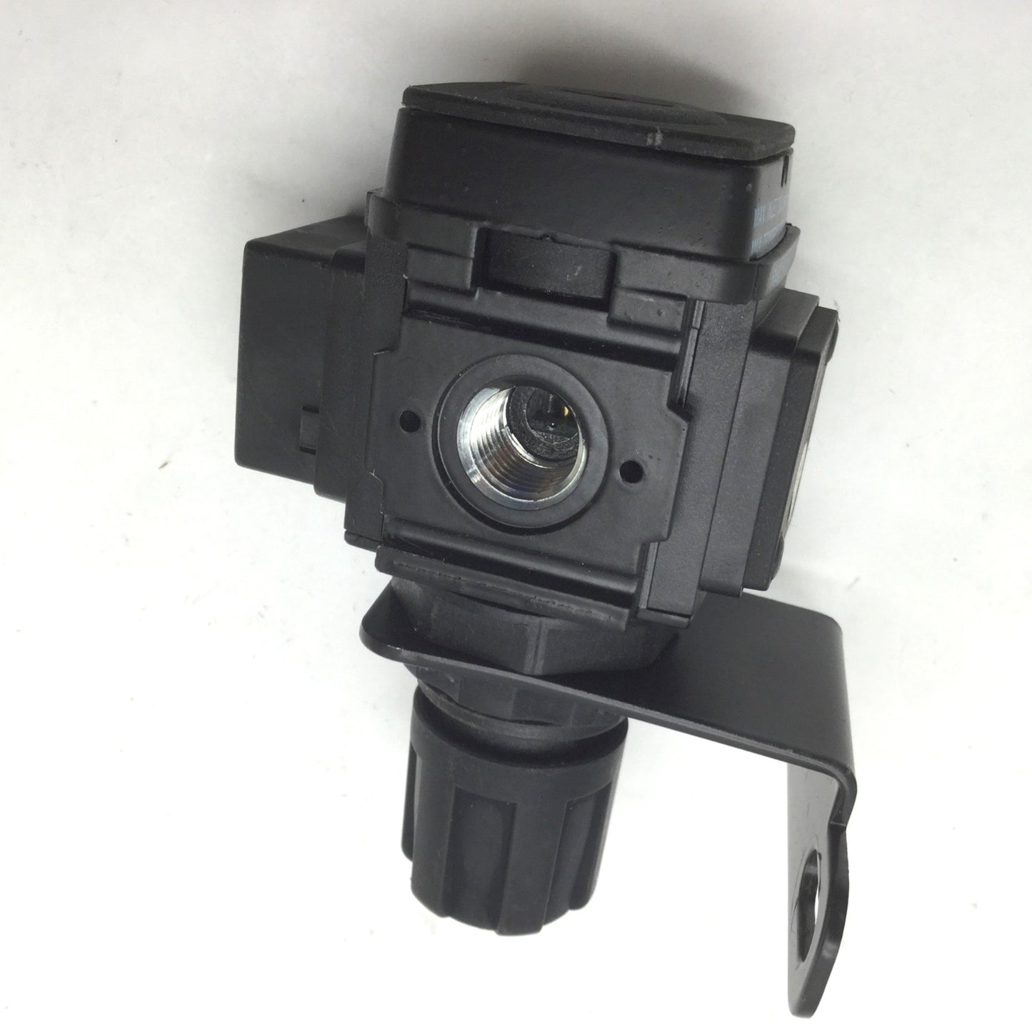 Used Wilkerson R08-02-D0G0B Pneumatic Regulator With Gauge, 125PSI, 1/4" NPT