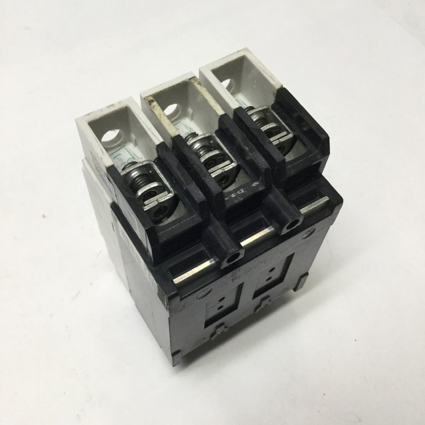 Used Allen-Bradley 140U-G2 Molded Case Circuit Breaker 40A, 3-Pole, 240/480VAC