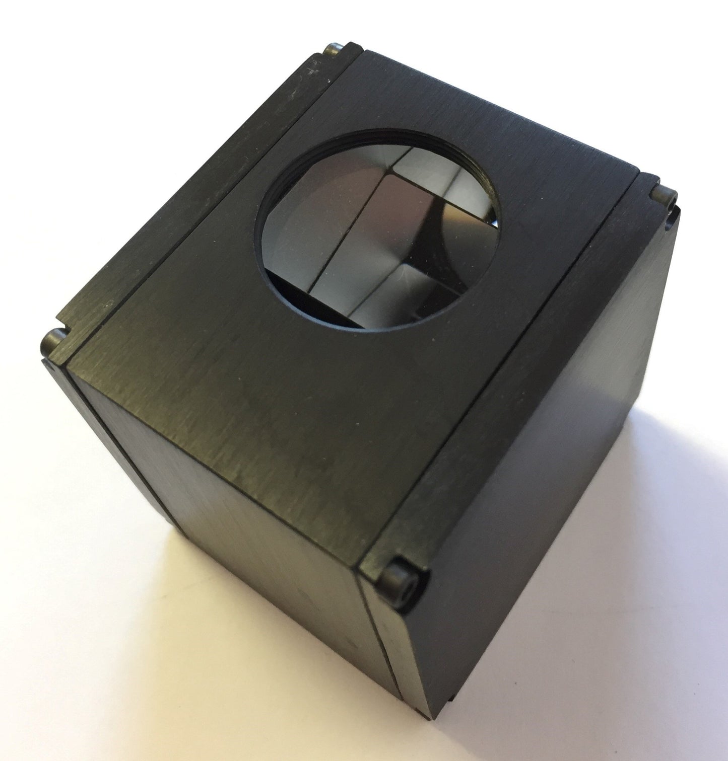 New Edmund Optics 53-401 C-Mount Penta Prism Ray Deviation 90d 400-700 nm Right Hand