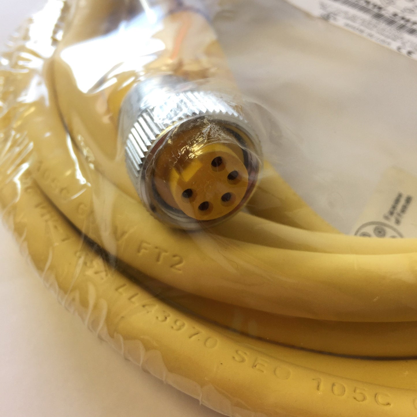 New Mencom MINW-5MFP-12 Cordset Male to Female Straight 5-Pole, 12 Ft, 8A Yellow TPE