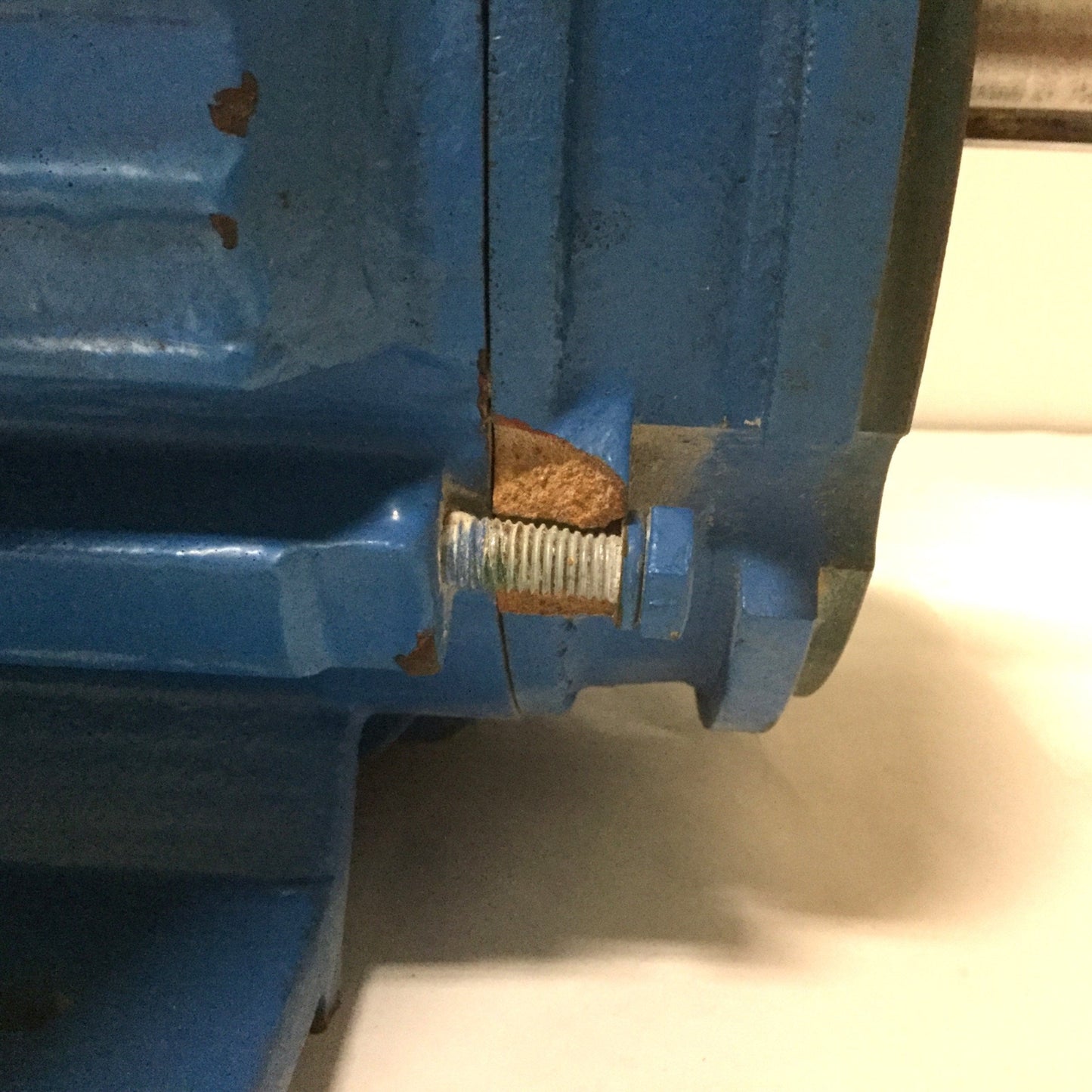 Used Maximotion MQP-26 Electric Motor 208-230/460VAC 3600RPM 213T 7.5 HP Shaft 1.377"