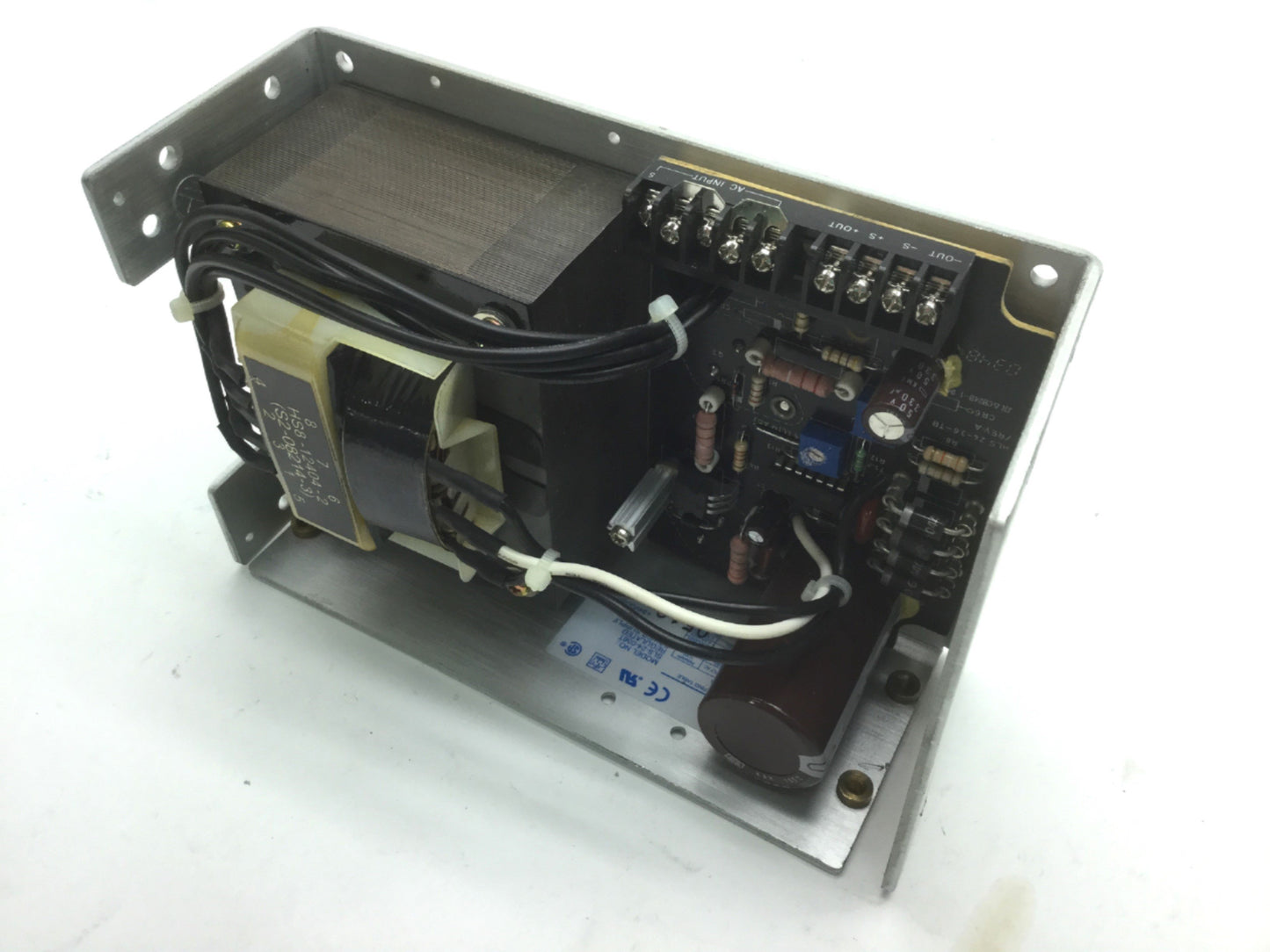 Used Sola SLS-24-036T Power Supply, In: 100/120/220/230/240VAC, Out: 24VDC 3.6A