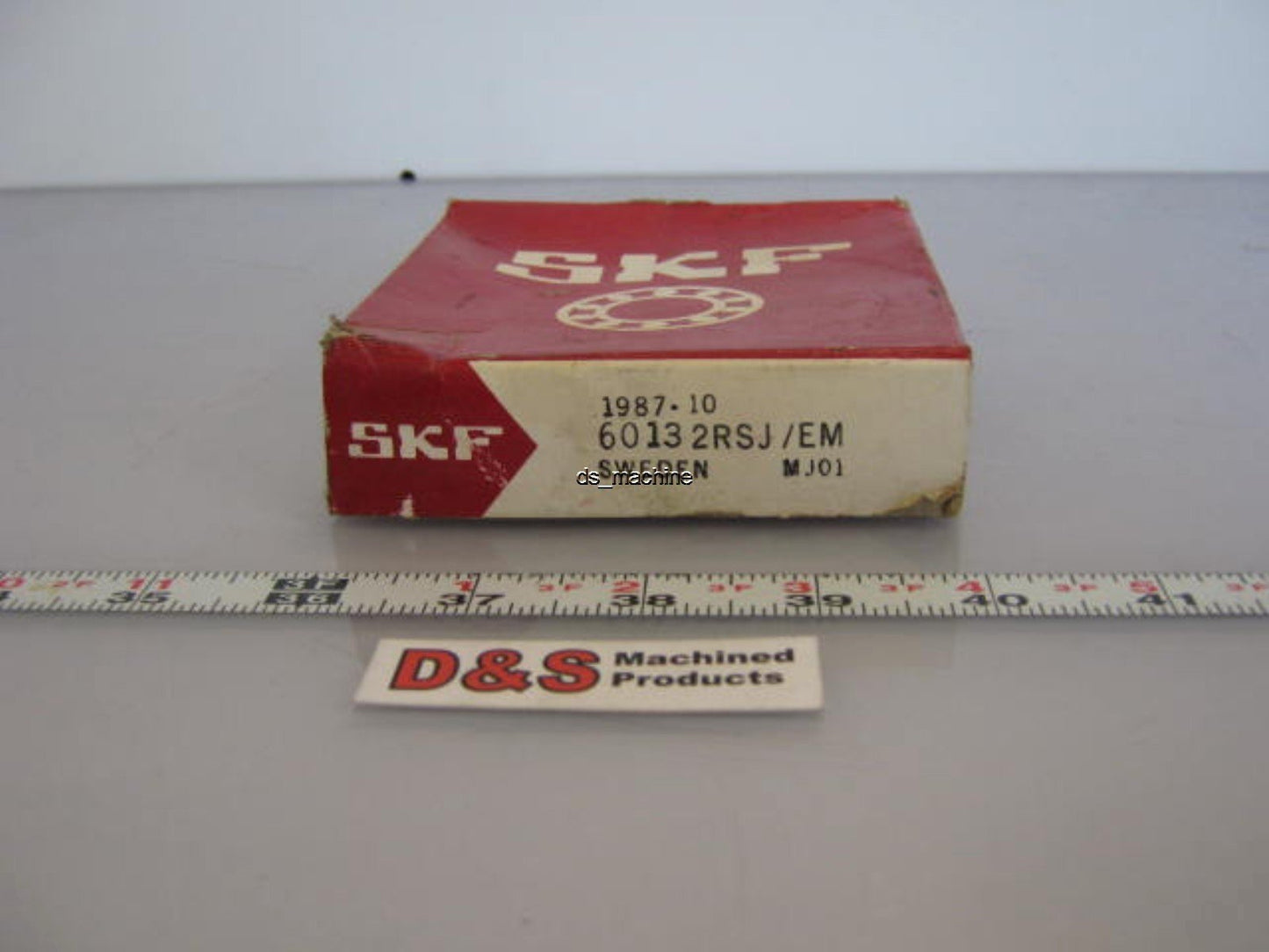 New in Box SKF Bearing 6013 2RSJ/EM