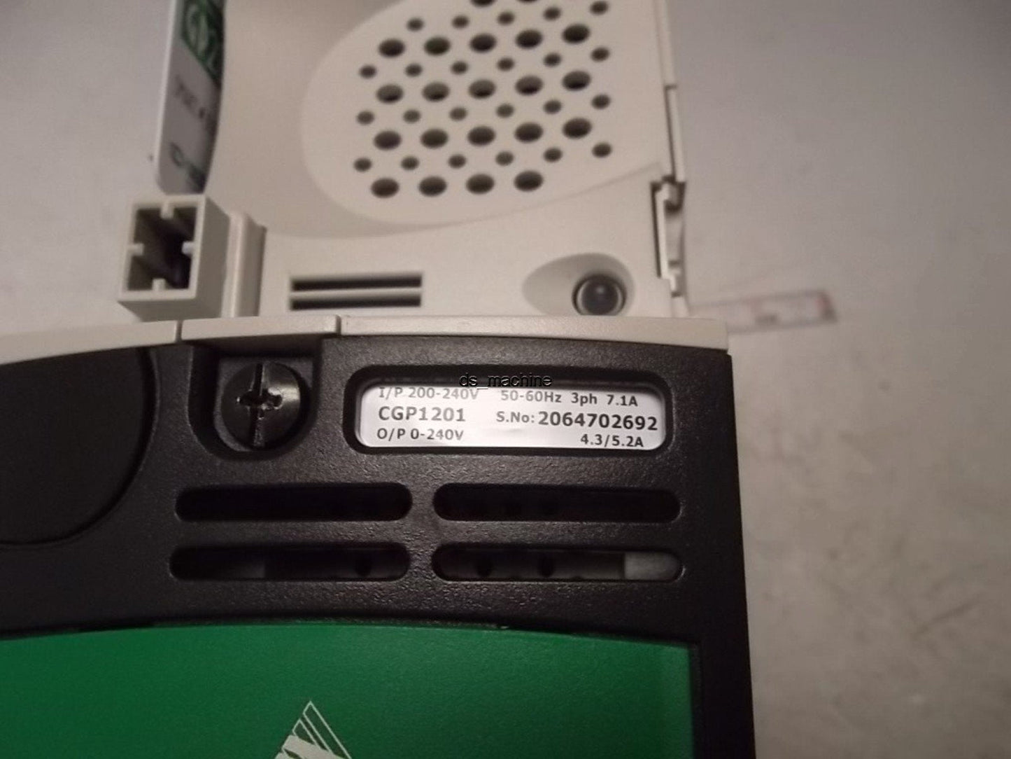 Used Emerson GP20 CGP1201 Commander Drive 200-240V 3PH 7.1A In, 0-240V 5.2A Out