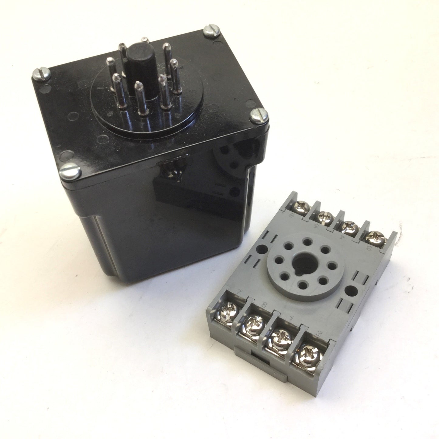 Used Infitec BMR5L Digital Time Delay Relay, Voltage: 120VAC, 8-Pin, With Base