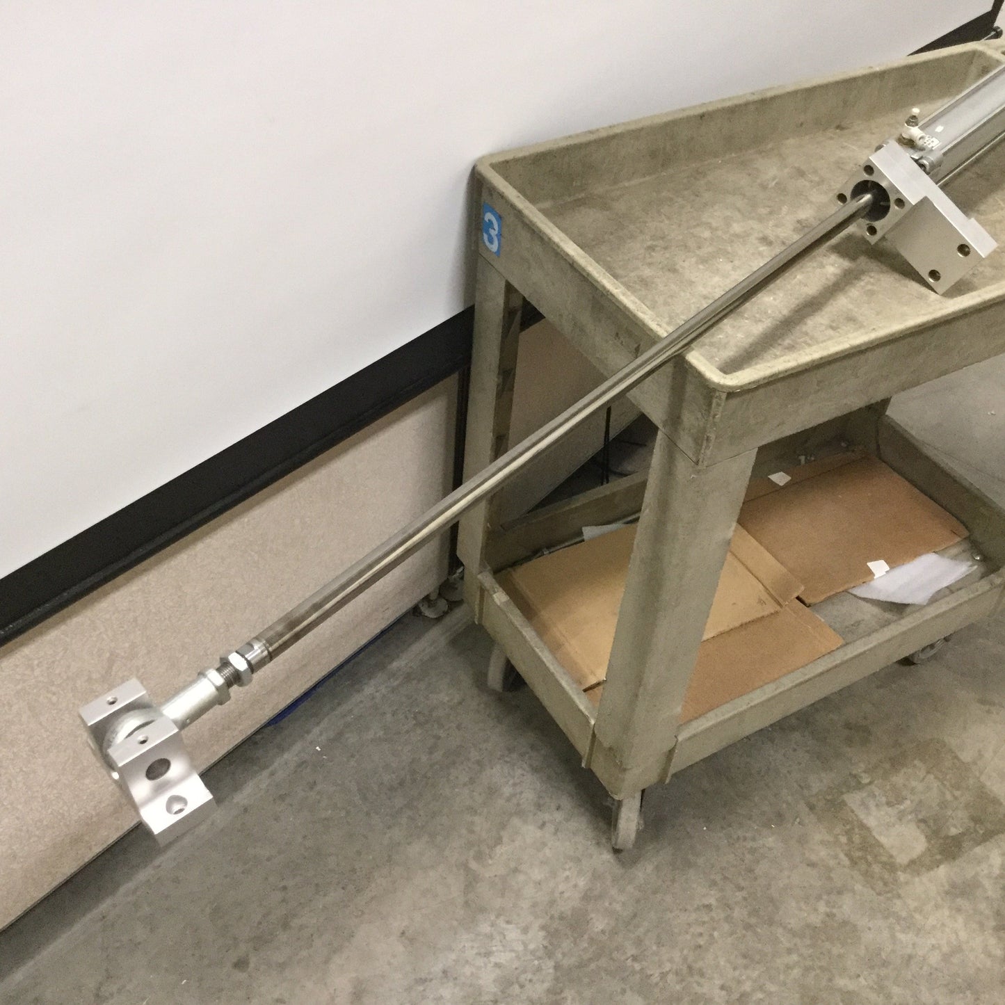 Used Bosch 0822342150 Pneumatic Cylinder, Bore: 50mm, Stroke: 880mm, Ports: 1/8" NPT