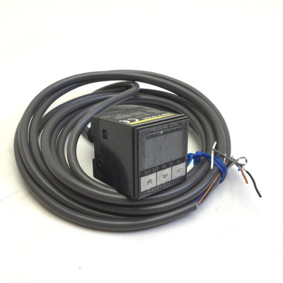 Used Omron E8F2-D10C Digital Pressure Sensor, 0-55øC, 145PSI, NPN, 24V, NPT