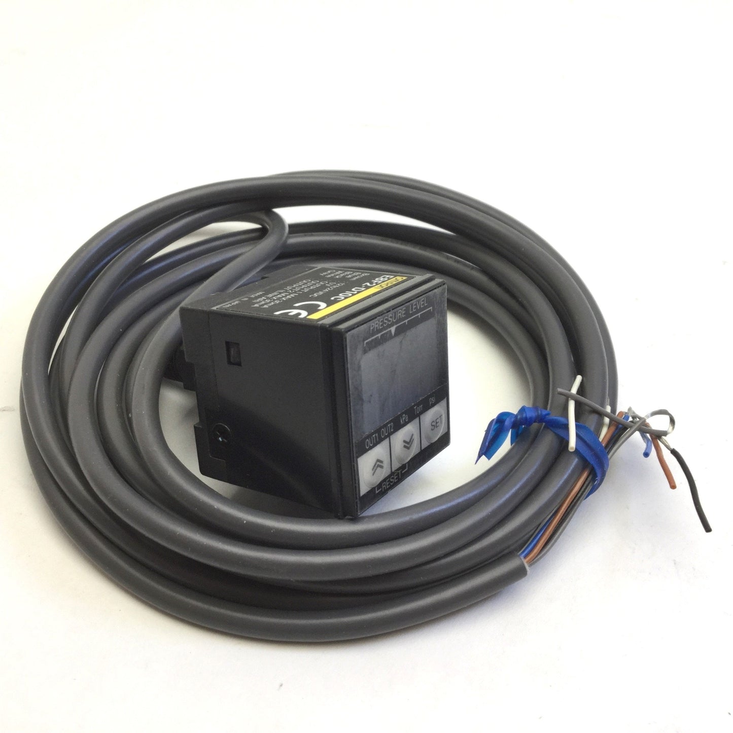 Used Omron E8F2-D10C Digital Pressure Sensor, 0-55øC, 145PSI, NPN, 24V, NPT