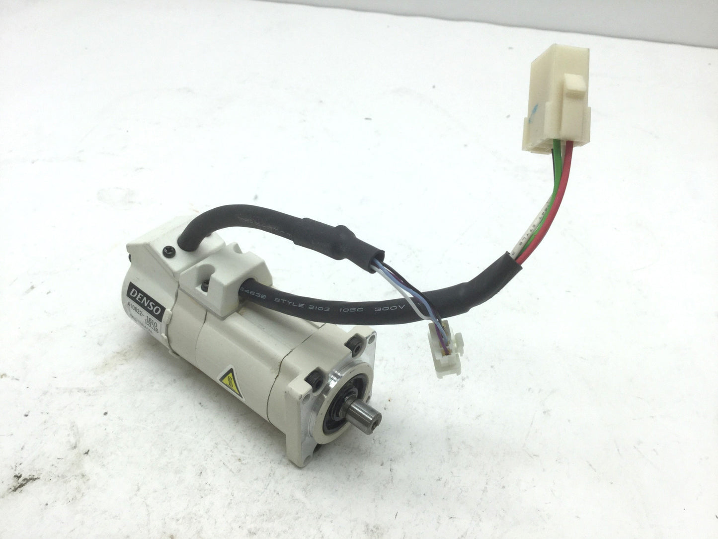 Used Panasonic MSMA8A2T5U2 Denso 410622-1610 Servo Motor, Shaft: 8mm, 38x38mm Face