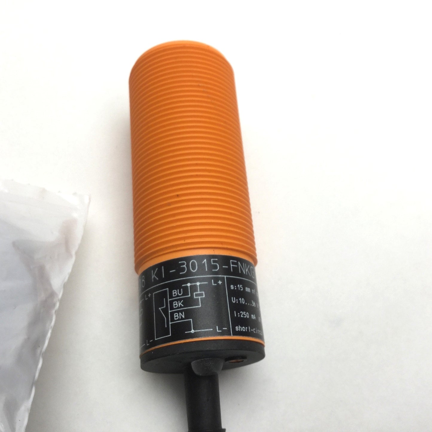 Used IFM KI5208 Capacitive Sensor, NO/NC Programable NPN, 15mm, 10-36VDC, M30 x 1.5