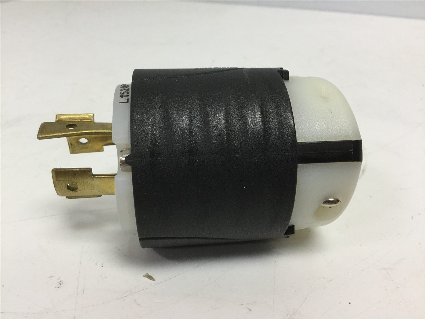 Used Pass & Seymour Legrand L1520P Male Connector Plug, Amperage: 20A, Voltage: 250V