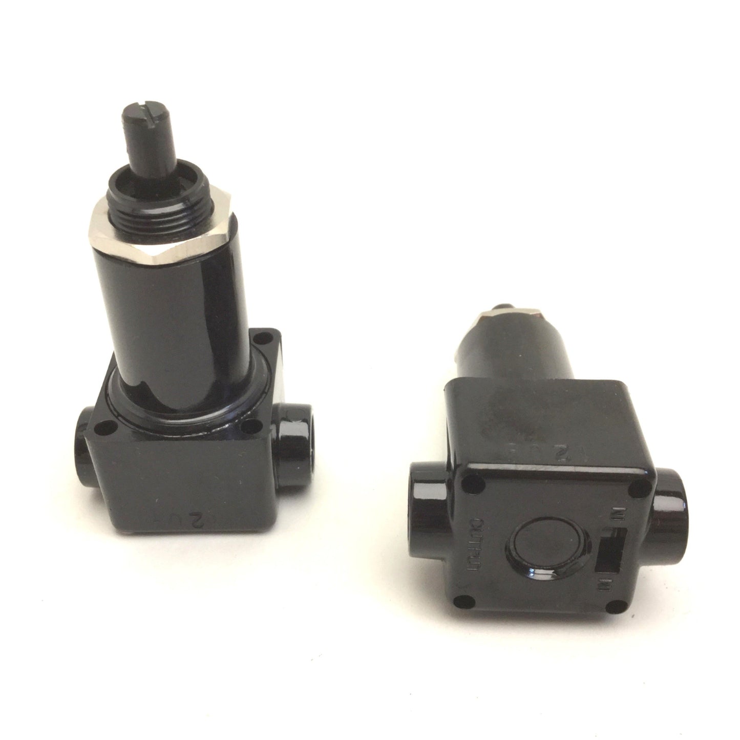 New – Open box Lot of 2 New Airtrol S-5300-100 Sequence Valve One Direction Pressure: 1-150PSI