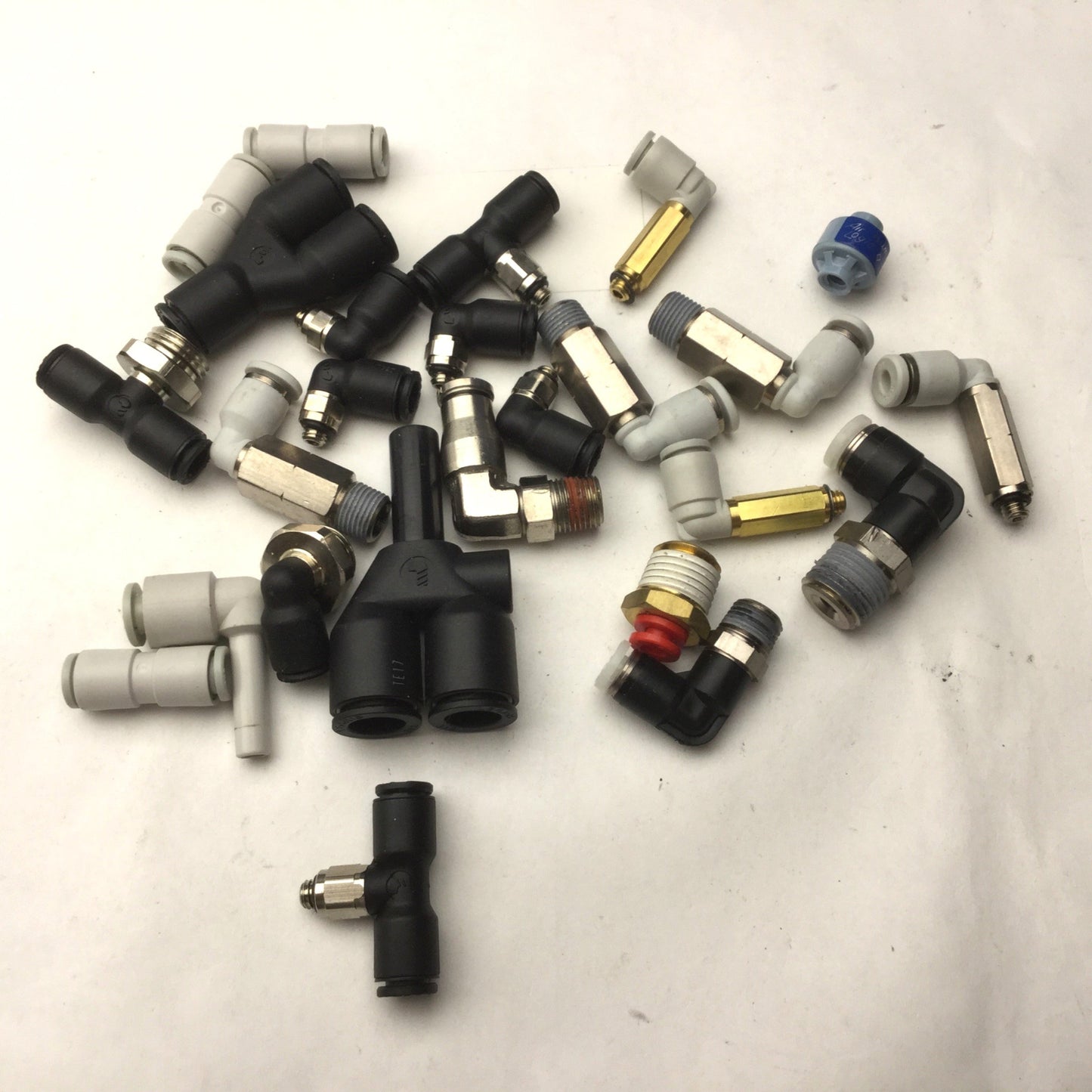 Used Lot of 25, Miscellaneous Assorted Connectors & Fittings, See Pics for Details