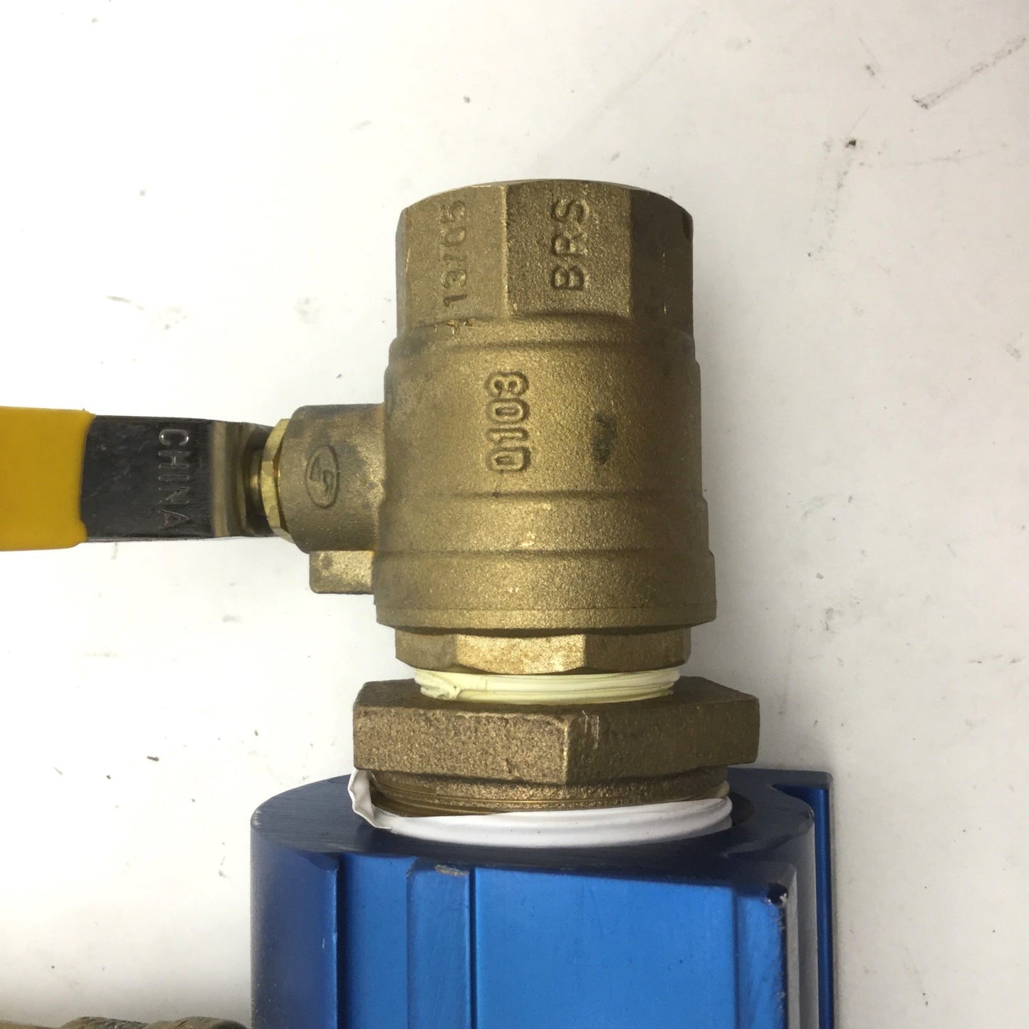 Used Burger & Brown Smartflow Hot & Cold 1-1/2" Aluminum Manifolds, 1/2" Ports