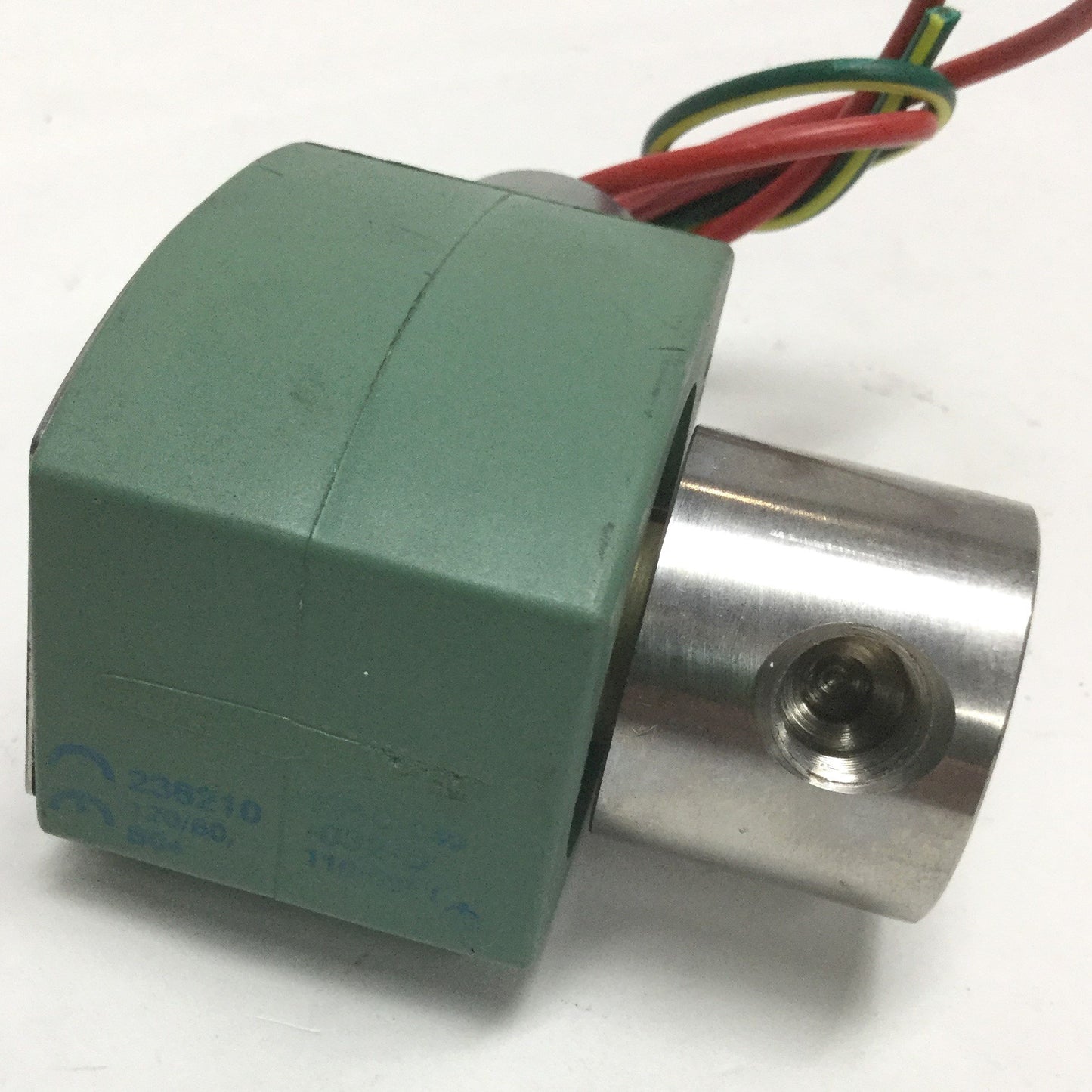 Used Asco 8262G012 Red Hat II Solenoid 2-Way Stainless Shutoff Valve 1/8" NPT, 120VAC