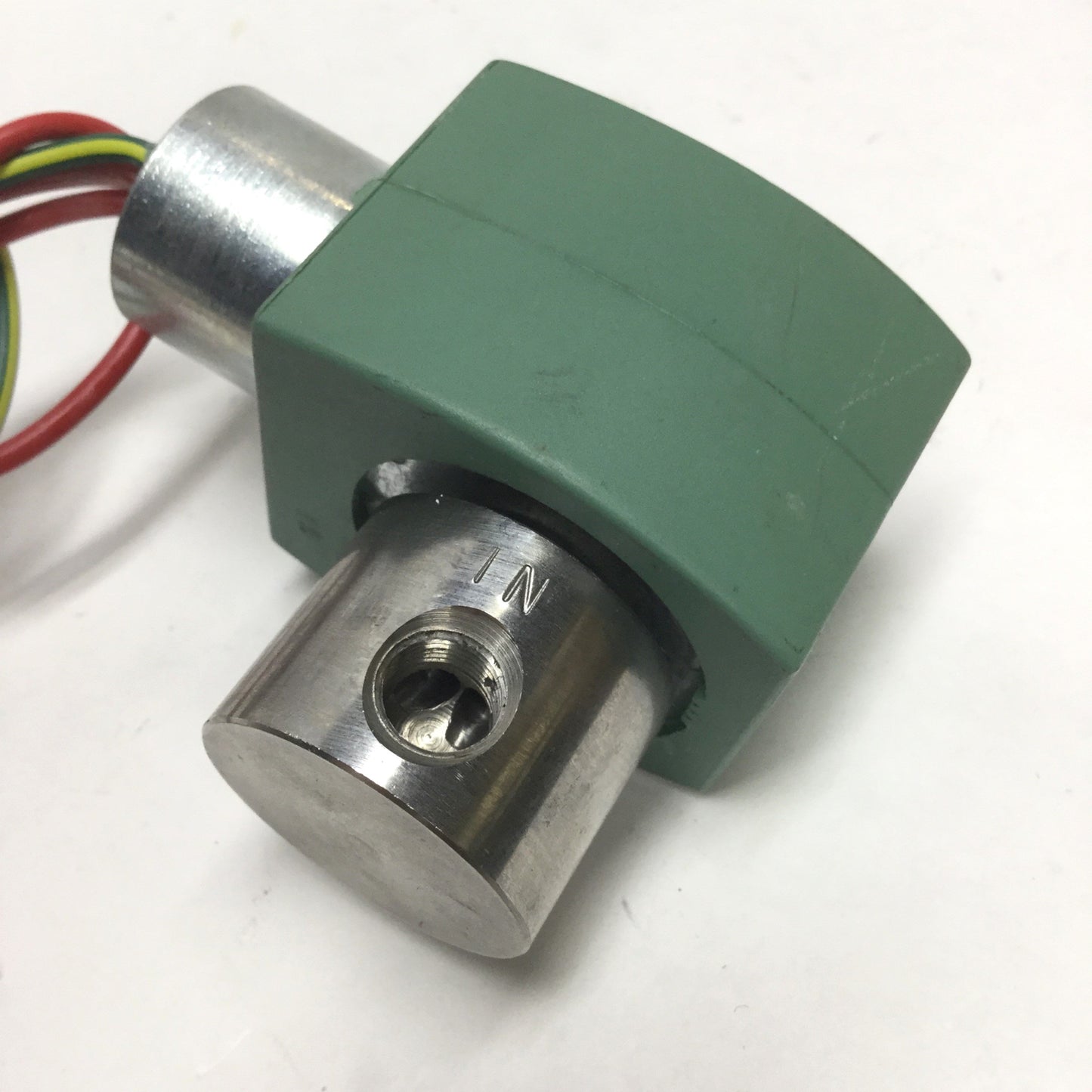 Used Asco 8262G012 Red Hat II Solenoid 2-Way Stainless Shutoff Valve 1/8" NPT, 120VAC