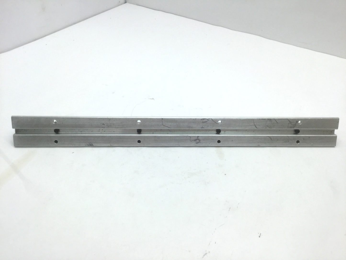 Used Bearing Block Support Rail Shaft, Length: 16", Rail Diameter: 0.5"