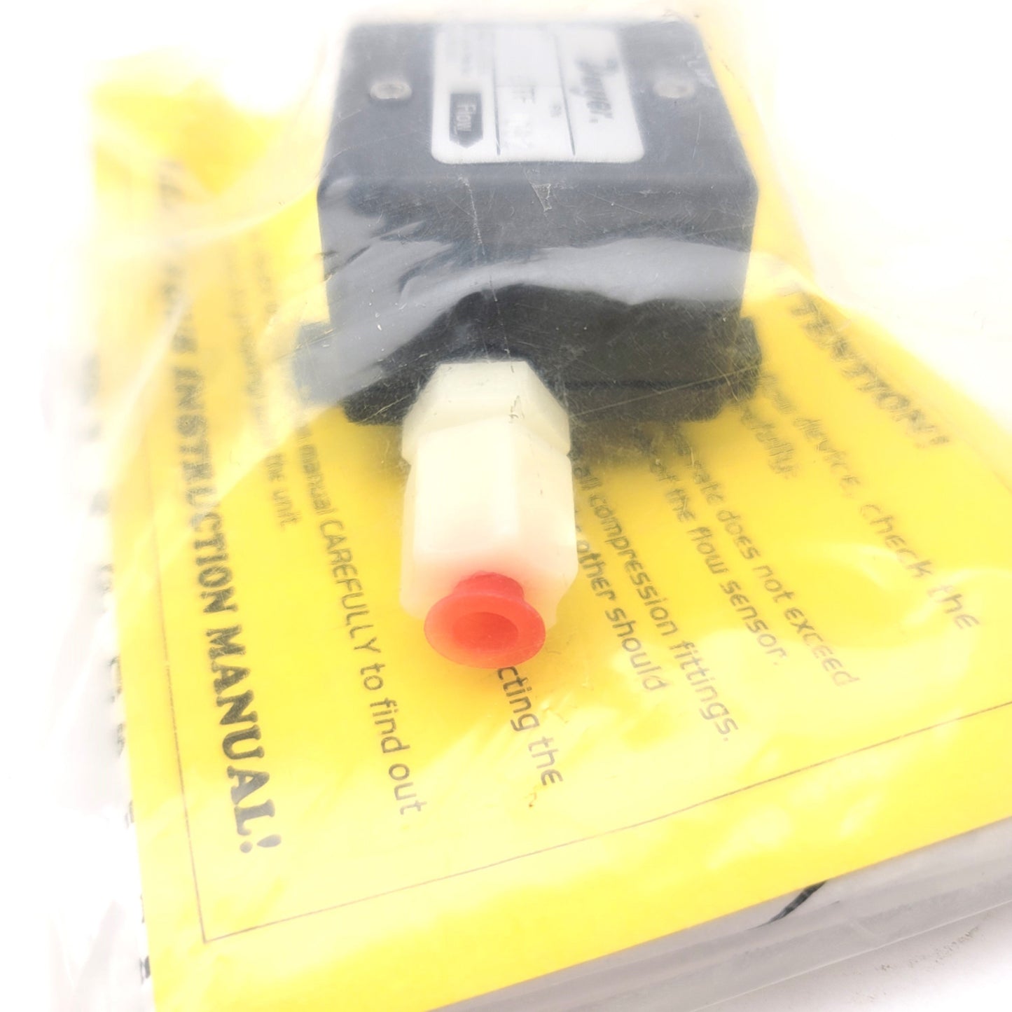 New Dwyer TF1062 Turbine Liquid Flow Meter, Range: 1-10 GPH, 3/8" O.D, 12VDC
