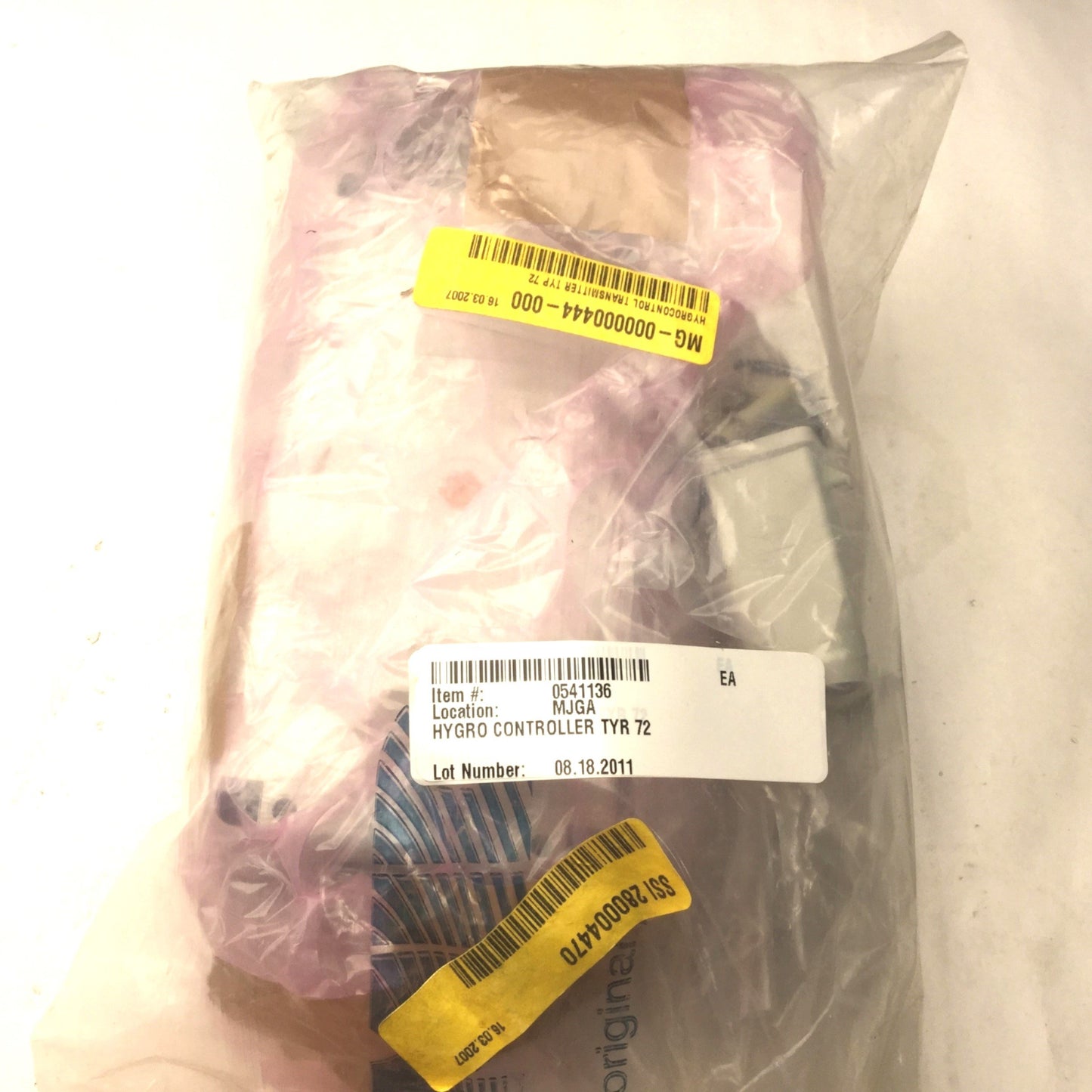 New – Open box New Hygrocontrol Typ 72.2C6J3O0 High Precision Humidity & Temp Transmitter 24VDC