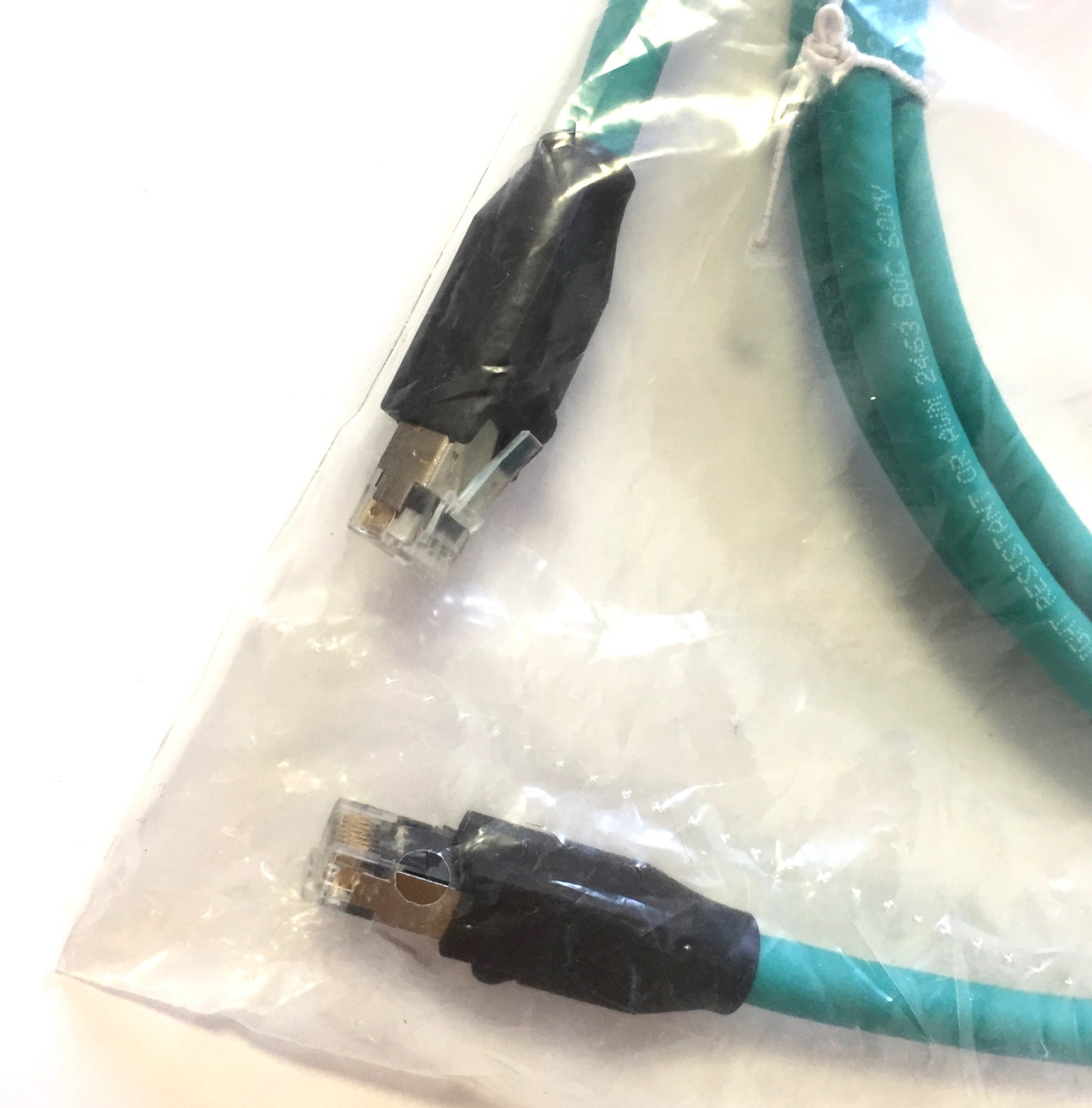 New Murr Elektronik 7700-74718-S4W0200 Shielded Ethernet Cable, RJ45 Male, Length 2M