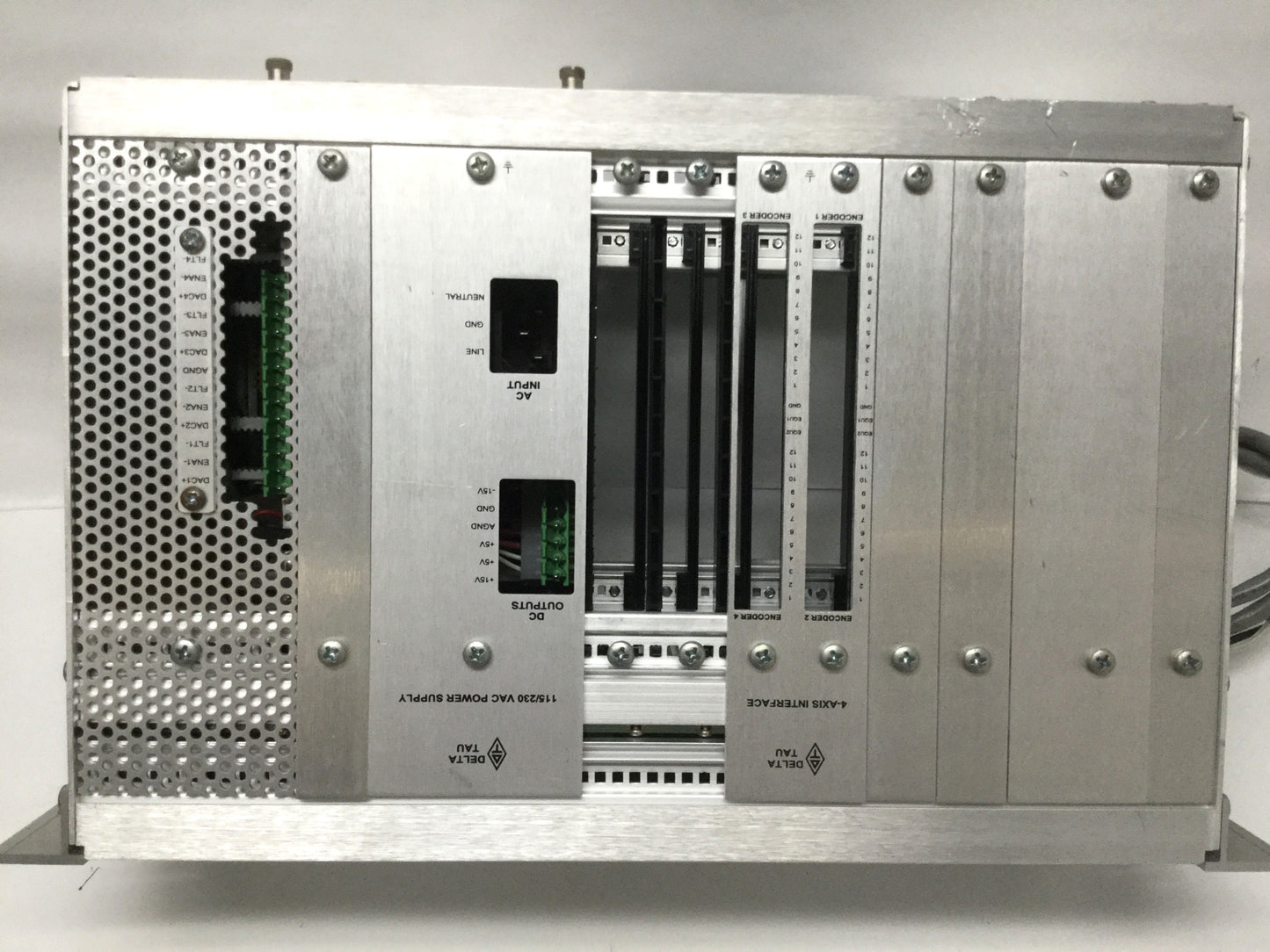 Used Delta Tau UMAC Motion Control 3U Rack Chassis w/Power Supply, 4-Axis Amplifier