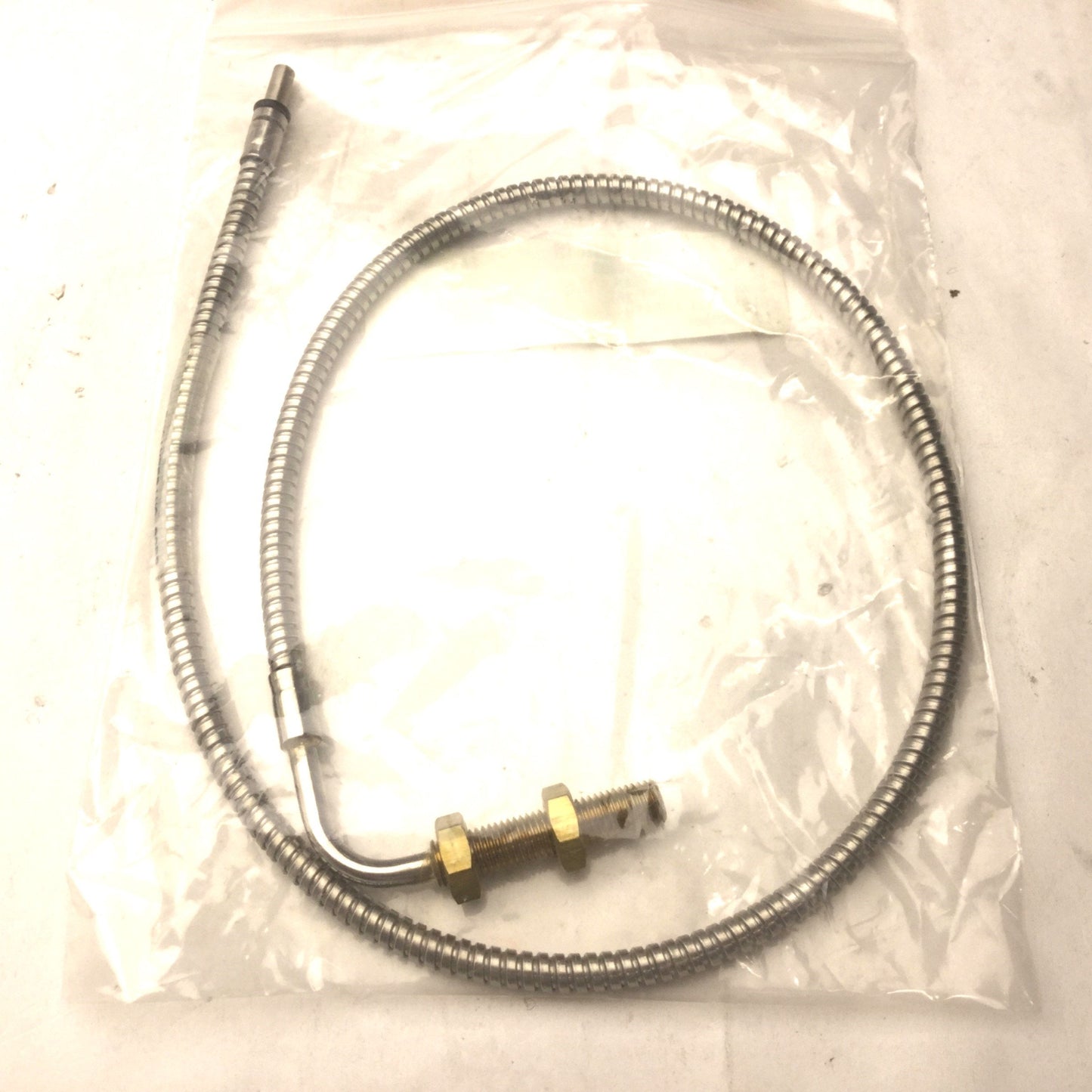 New Banner IAT12S Glass Fiber Optic Right Angle Beam Core Dia: 1.6mm, Length: 2'