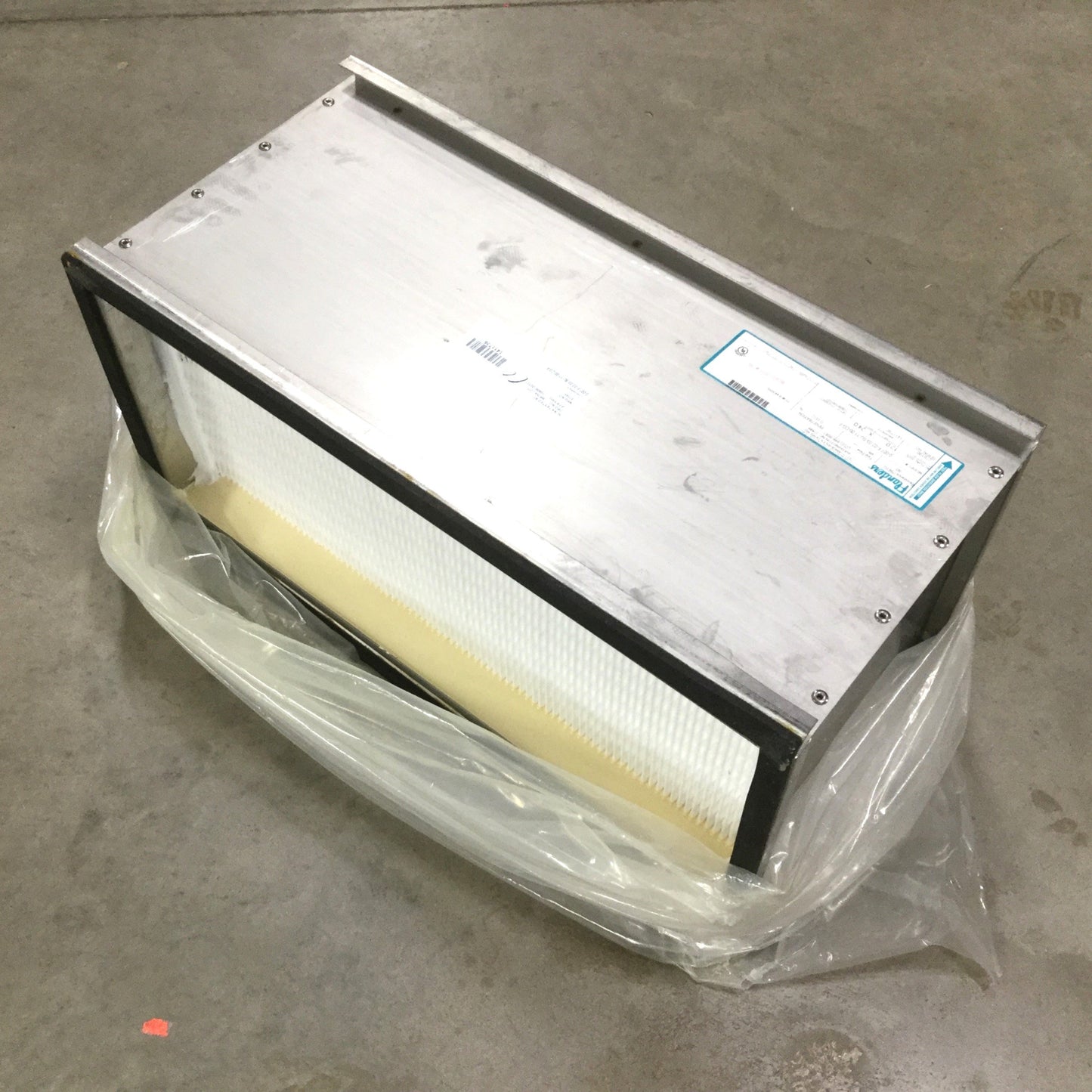 New – Open box Flanders 0-007-F-02-03-SU-11-00-00-CG-F HEPA Air Filter 12"x 24" 455 CFM