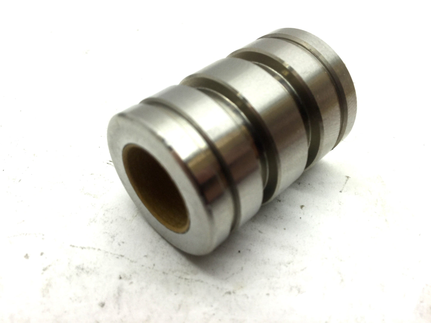 New PBC Linear FLS08E Closed Linear Plain Bearing ID .5" OD .875" Load 1950 lLbs