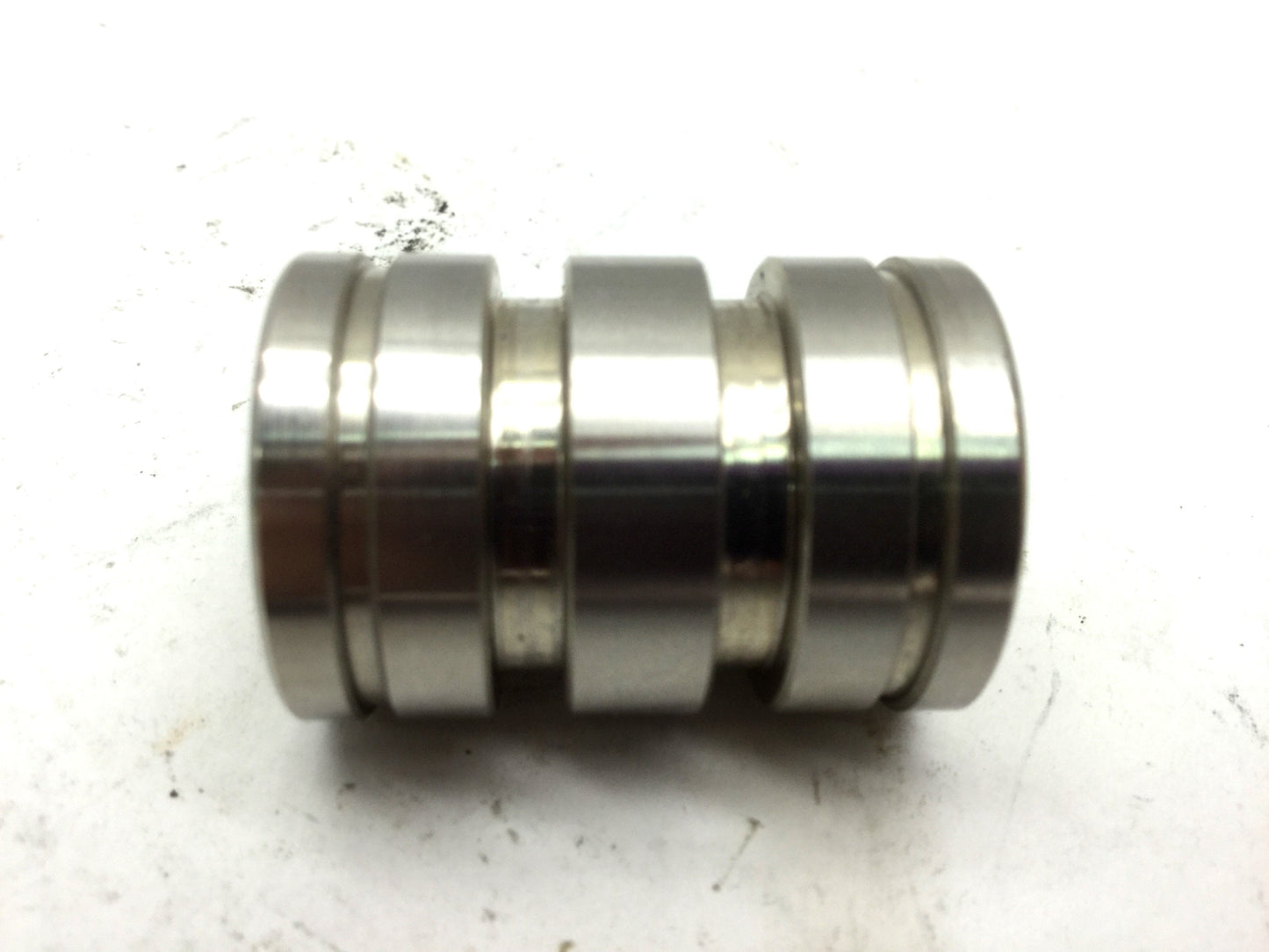 New PBC Linear FLS08E Closed Linear Plain Bearing ID .5" OD .875" Load 1950 lLbs