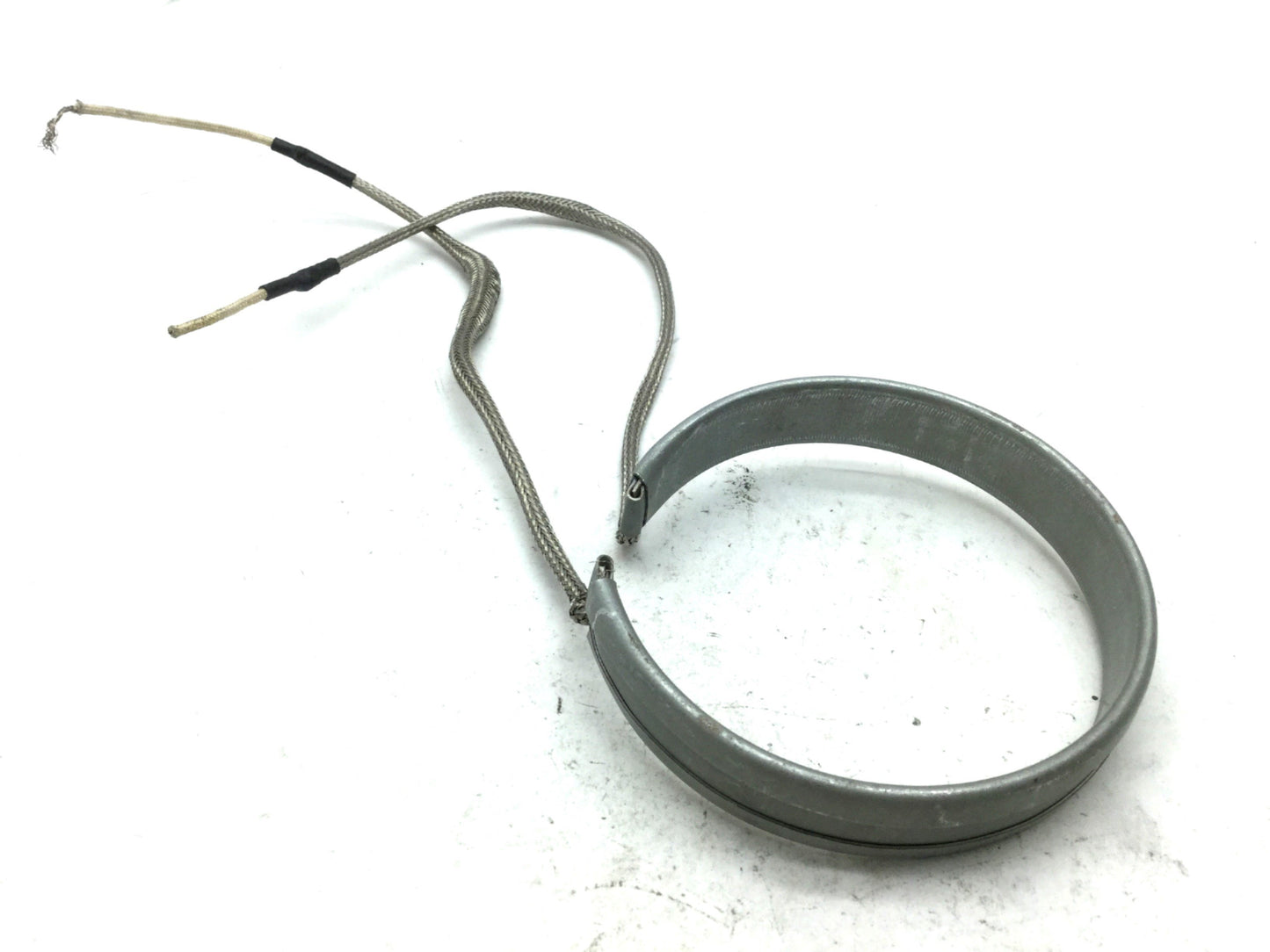 Used Delta 90963C Heater Band, 240V 150W, ID: 3.68", OD: 4", W: 0.78"