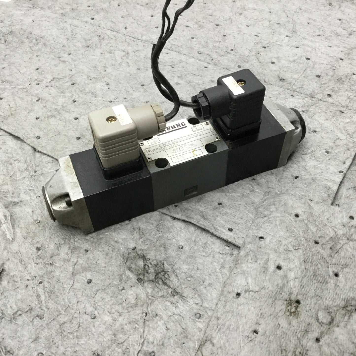 Used Arburg Bosch 4WE 6 X66-53/BG24NK4/T07 4-Way Directional Control Solenoid Valve