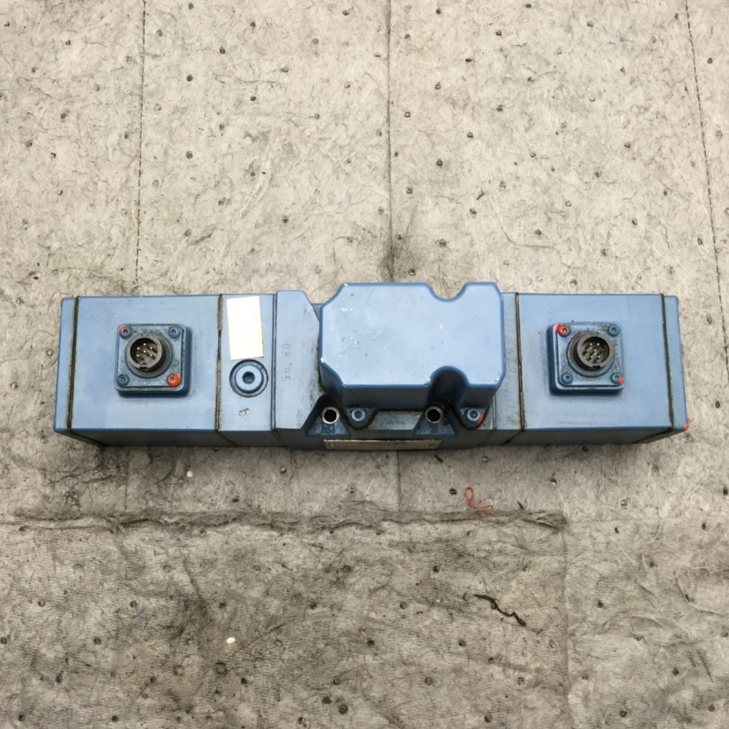 Used ARBURG MOOG D651Z346 Proportional Control Valve Type P70FBX3CNJN