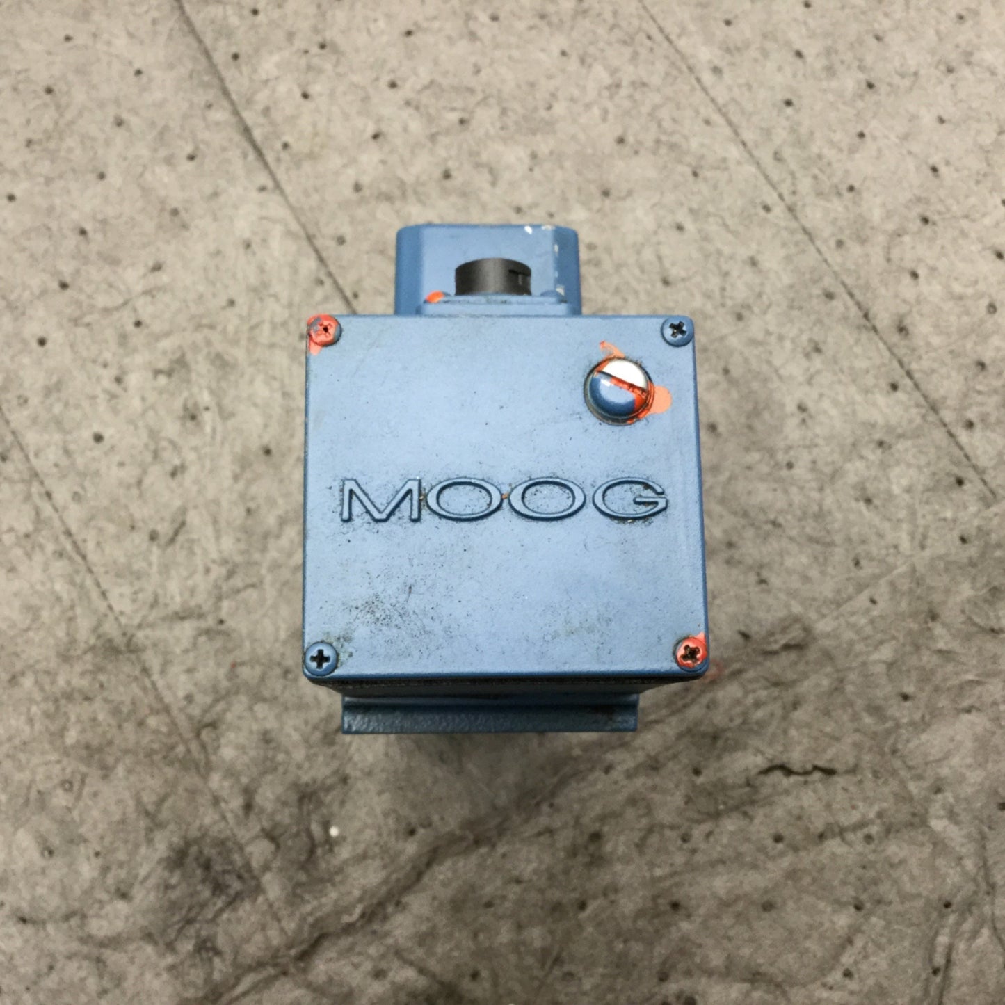 Used ARBURG MOOG D651Z346 Proportional Control Valve Type P70FBX3CNJN