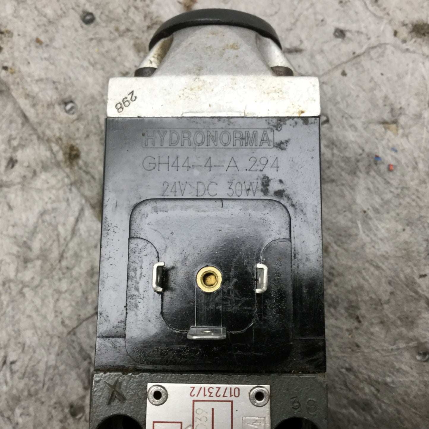 Used Arburg Bosch 4WE 6 X38-53/BG24NK4/T07 SO39 4-Way Directional Control Spool Valve
