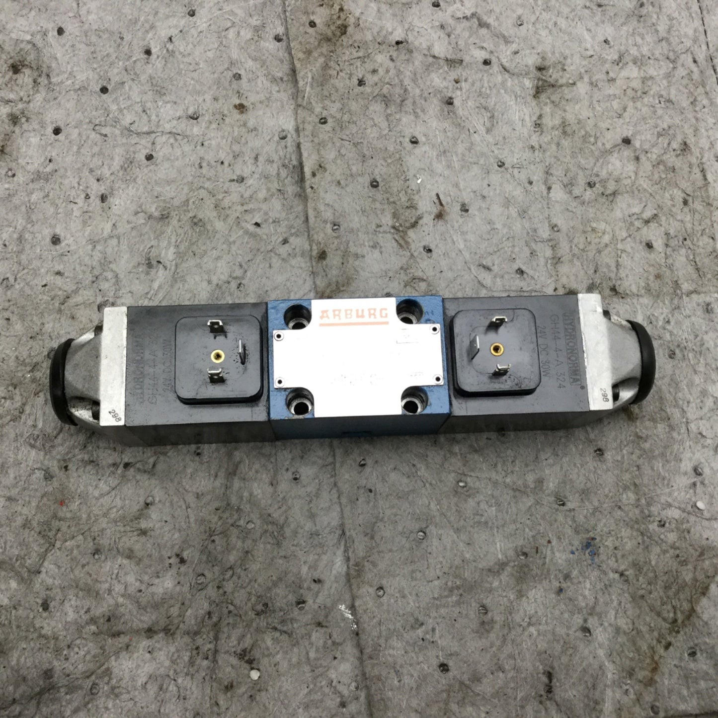 Used Arburg Bosch 4WE 6 E67-53/BG24NK4/T07 SO39 4-Way Directional Control Spool Valve