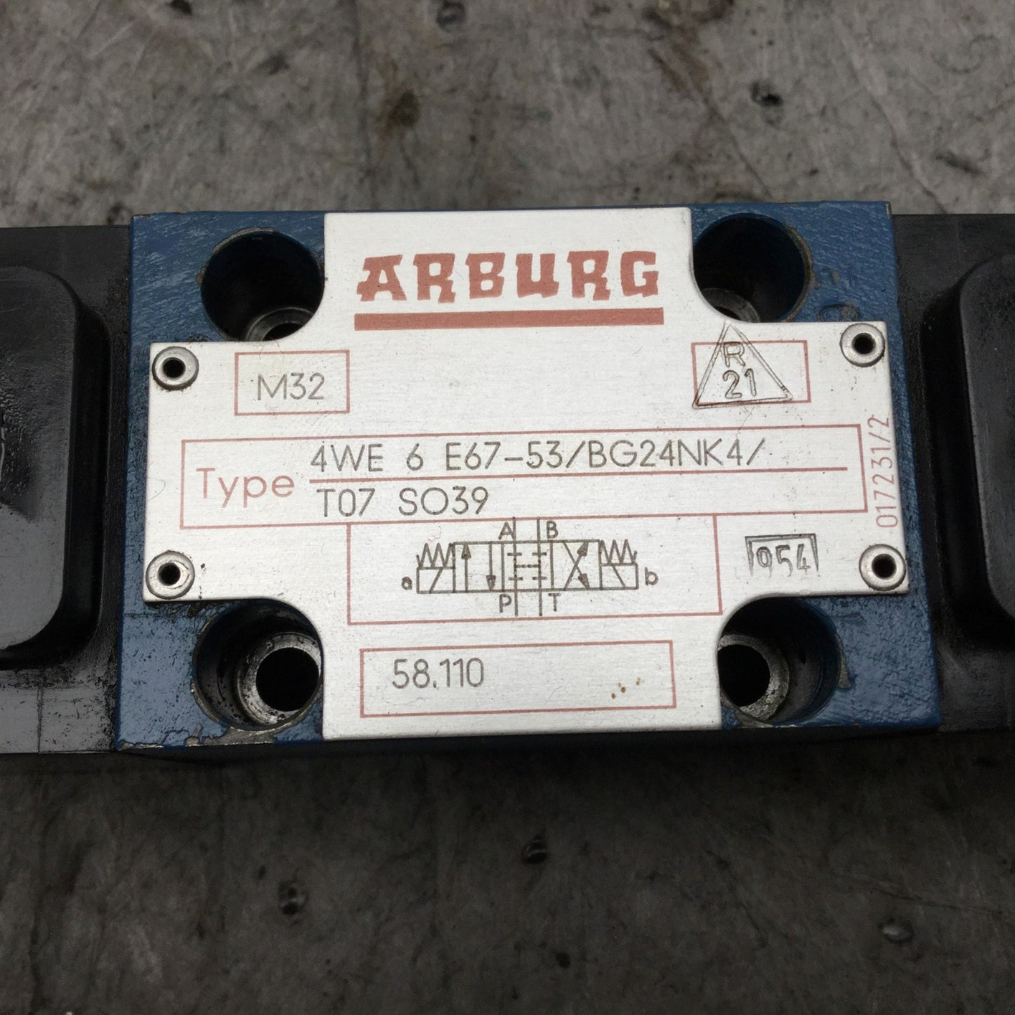 Used Arburg Bosch 4WE 6 E67-53/BG24NK4/T07 SO39 4-Way Directional Control Spool Valve