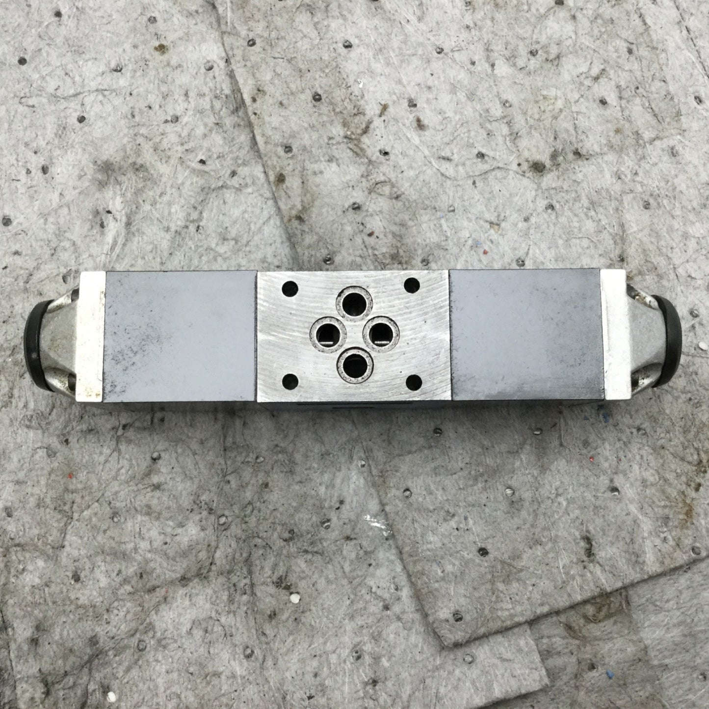 Used Arburg Bosch 4WE 6 E67-53/BG24NK4/T07 SO39 4-Way Directional Control Spool Valve