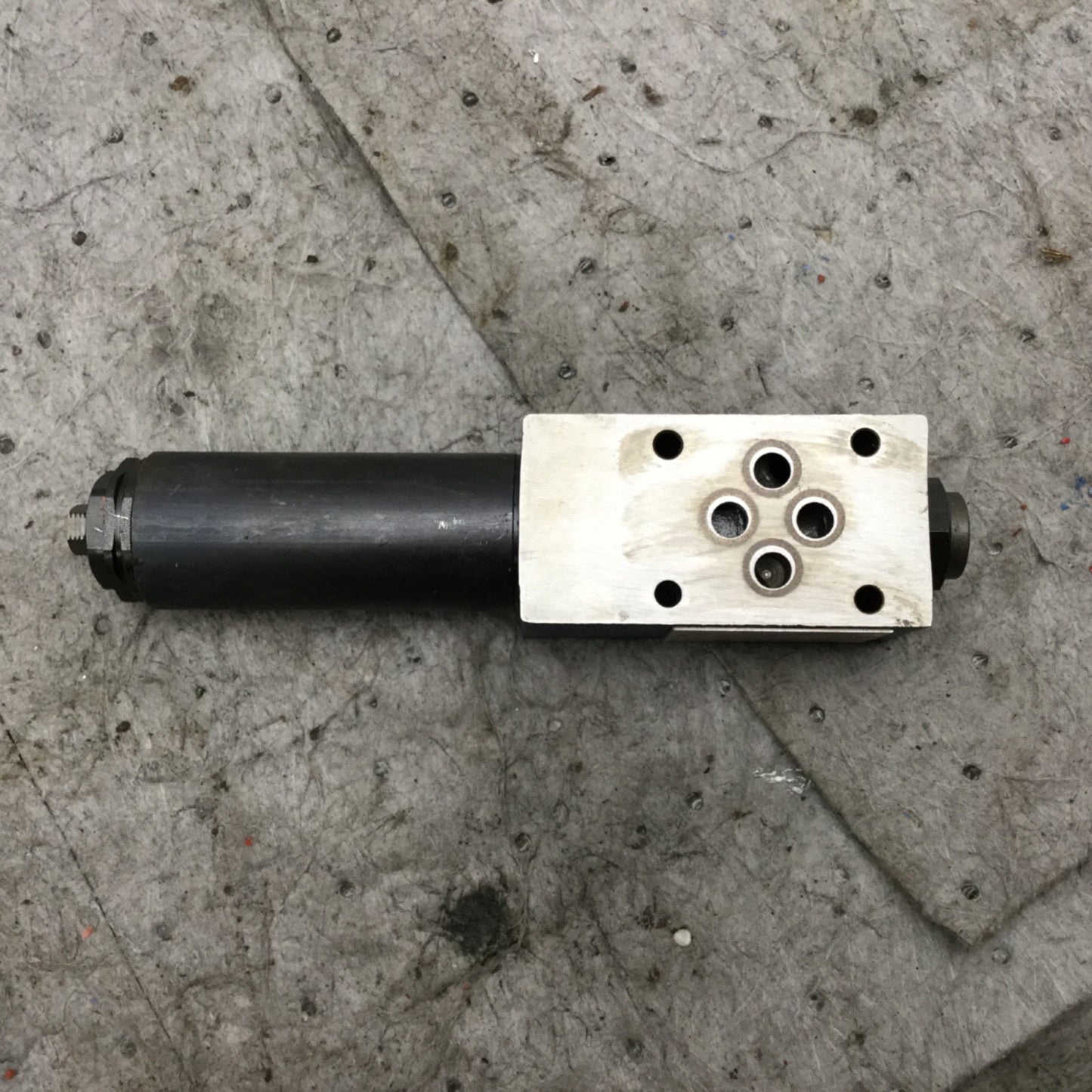 Used Bosch Rexroth ZDR 6 DA2-42/210Y SO43 Direct Operated Pressure Reducing Valve