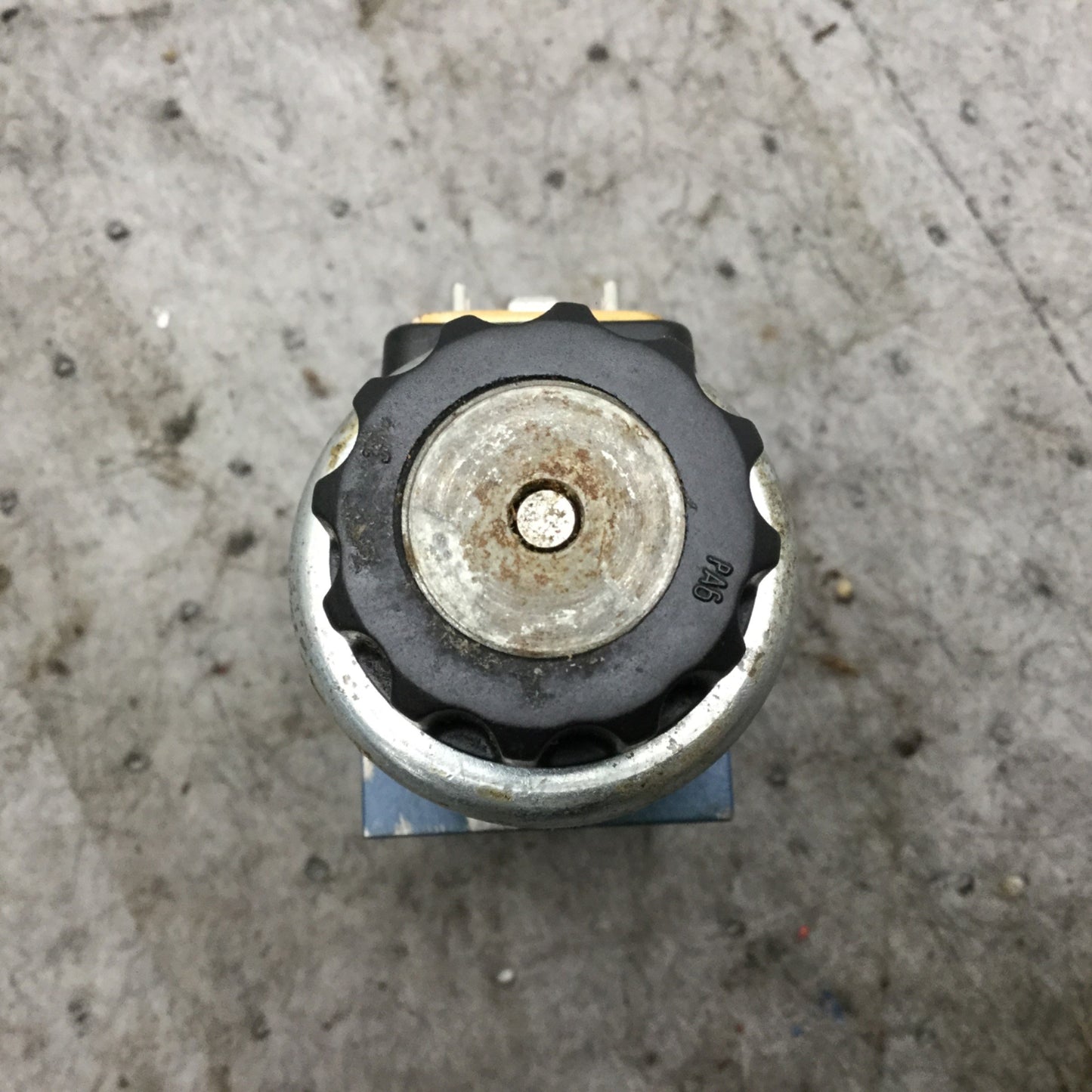 Used Arburg Bosch 3WE 6 B4-61=EG24N9K4/T07 SO9=AR Directional Control Spool Valve