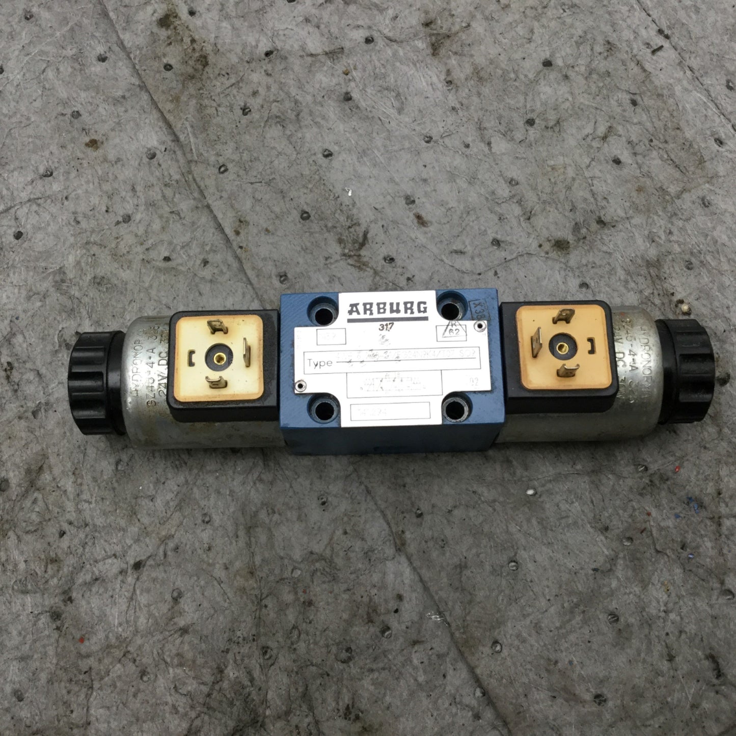 Used Arburg Bosch 4WE 6 X38-61/EG24N9K4/T07 SO9 4-Way Directional Control Spool Valve