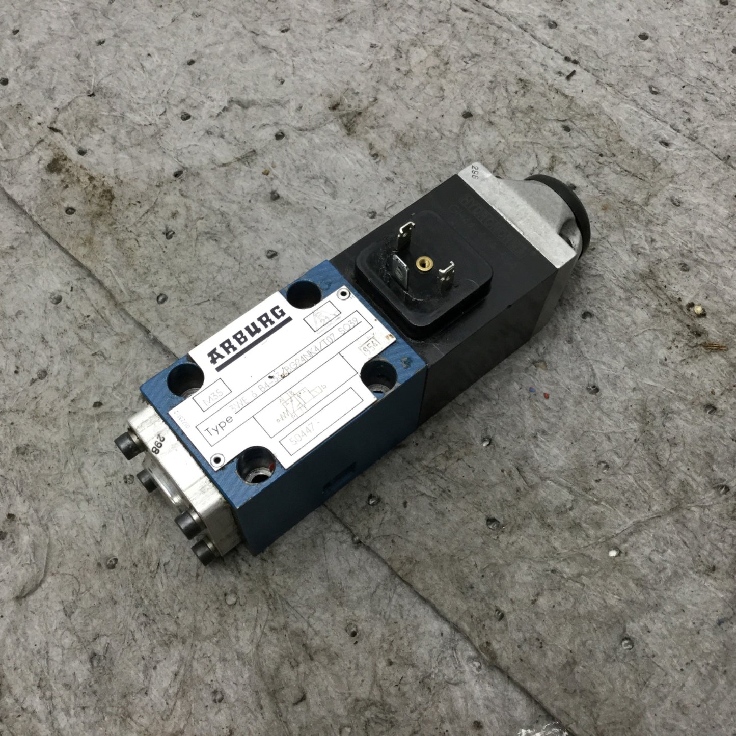 Used Arburg Bosch 3WE 6 B4-53/BG24NK4/T07 SO39 Directional Control Spool Valve