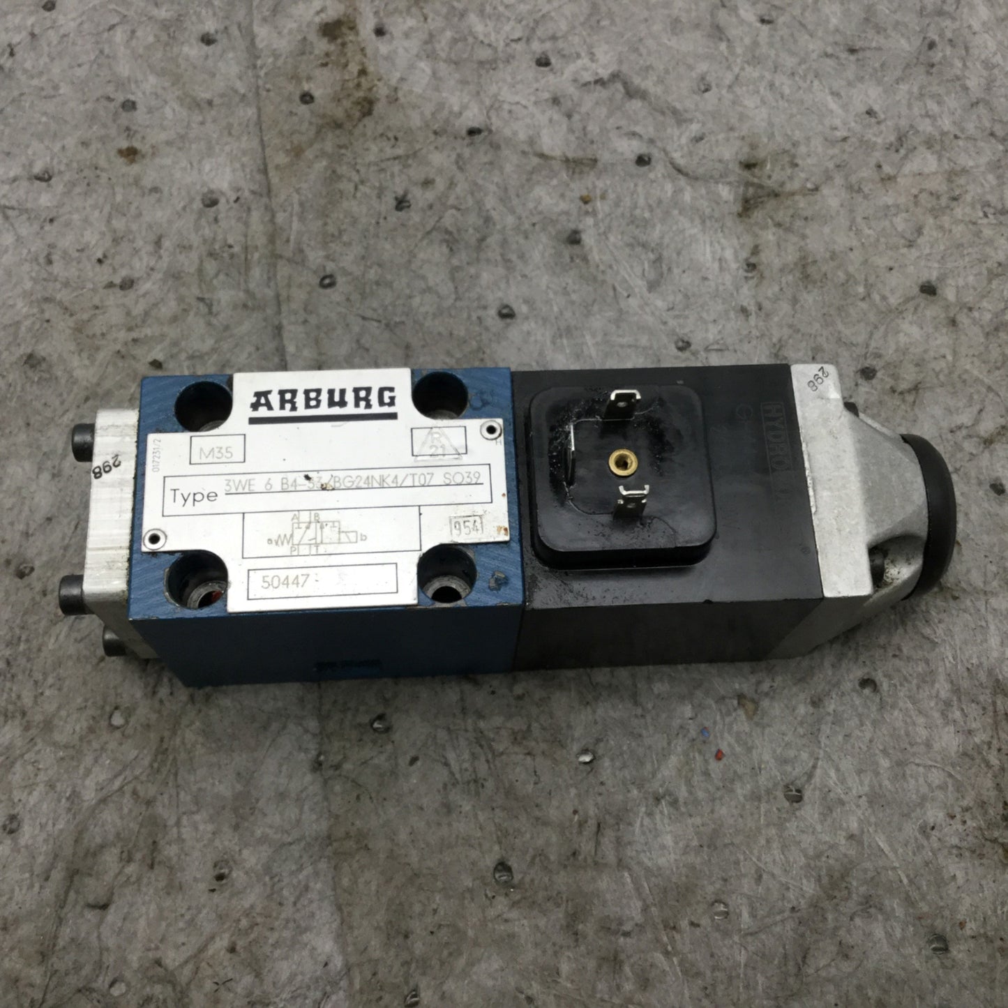 Used Arburg Bosch 3WE 6 B4-53/BG24NK4/T07 SO39 Directional Control Spool Valve