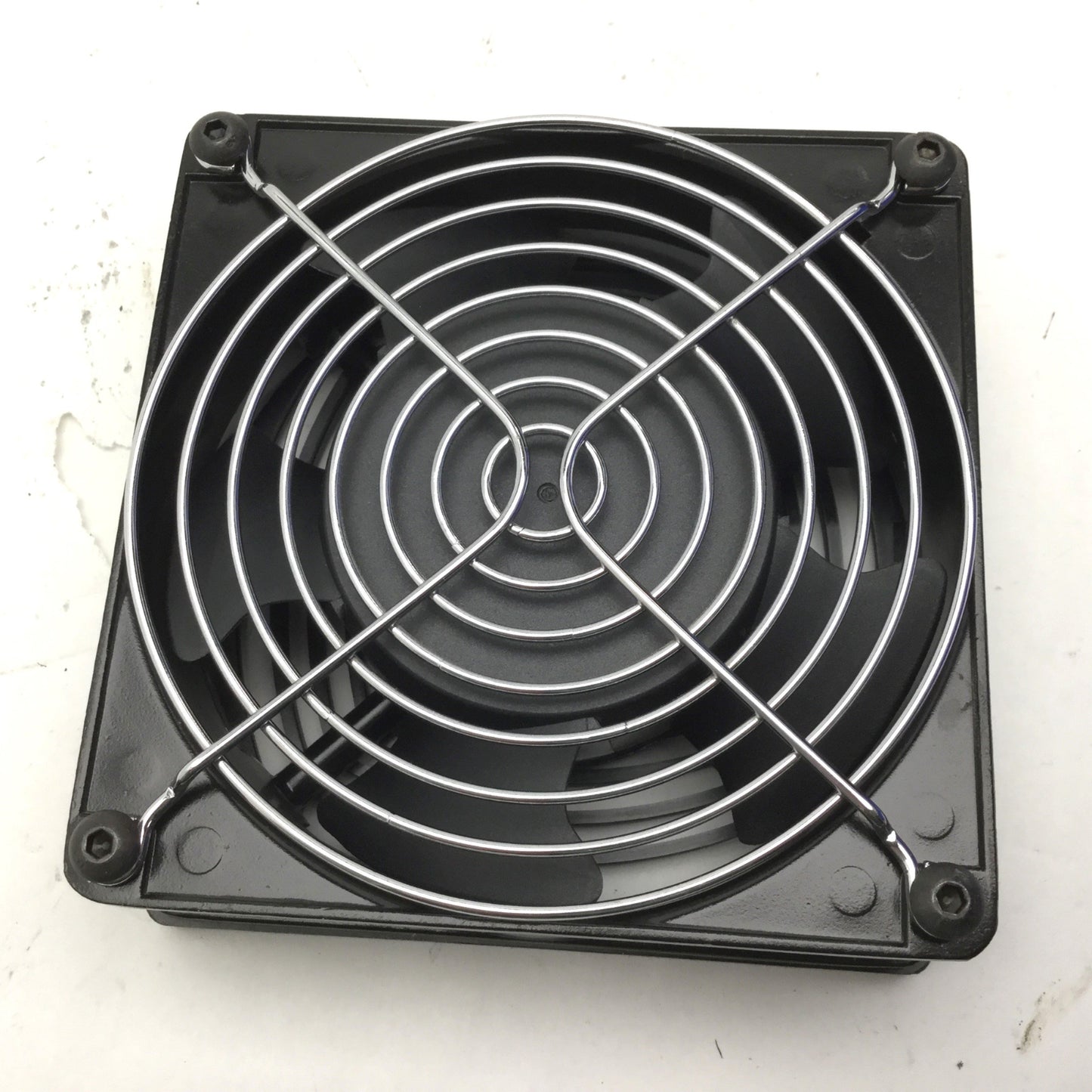 Used Dayton LR53000 4WT46 Axial Fan, 115VAC 60Hz, 0.24A, 20W, 115 CFM, 3100RPM