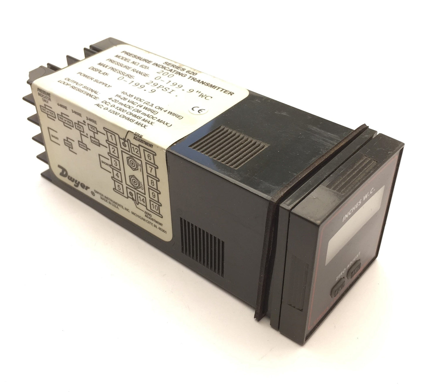 Used Dwyer 620-200 Pressure Indicating Transmitter, 0-199.9" WC, Max Pressure: 29PSI