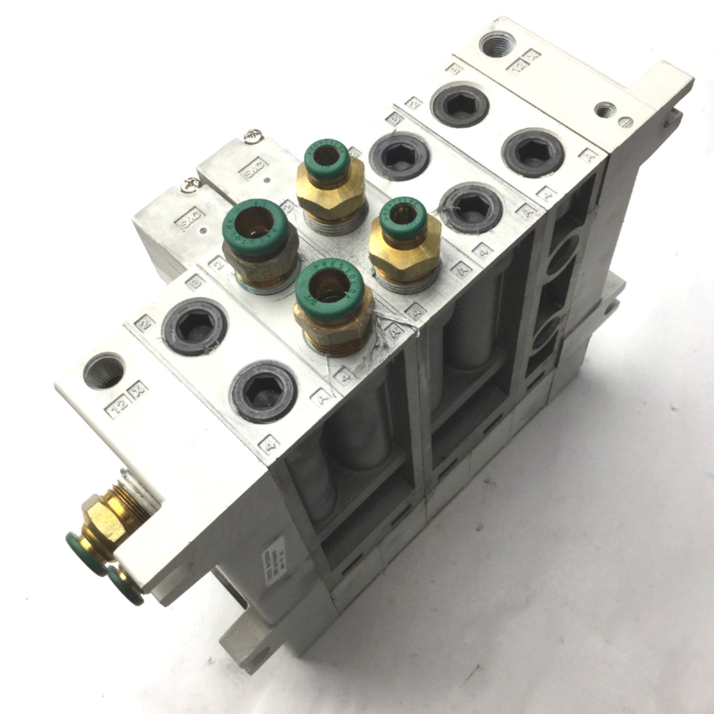 Used Bank of 2 SMC VQ4200-5 Solenoid Valve, 0.15-1.0MPa, 2-Position 5-Port, 24VDC