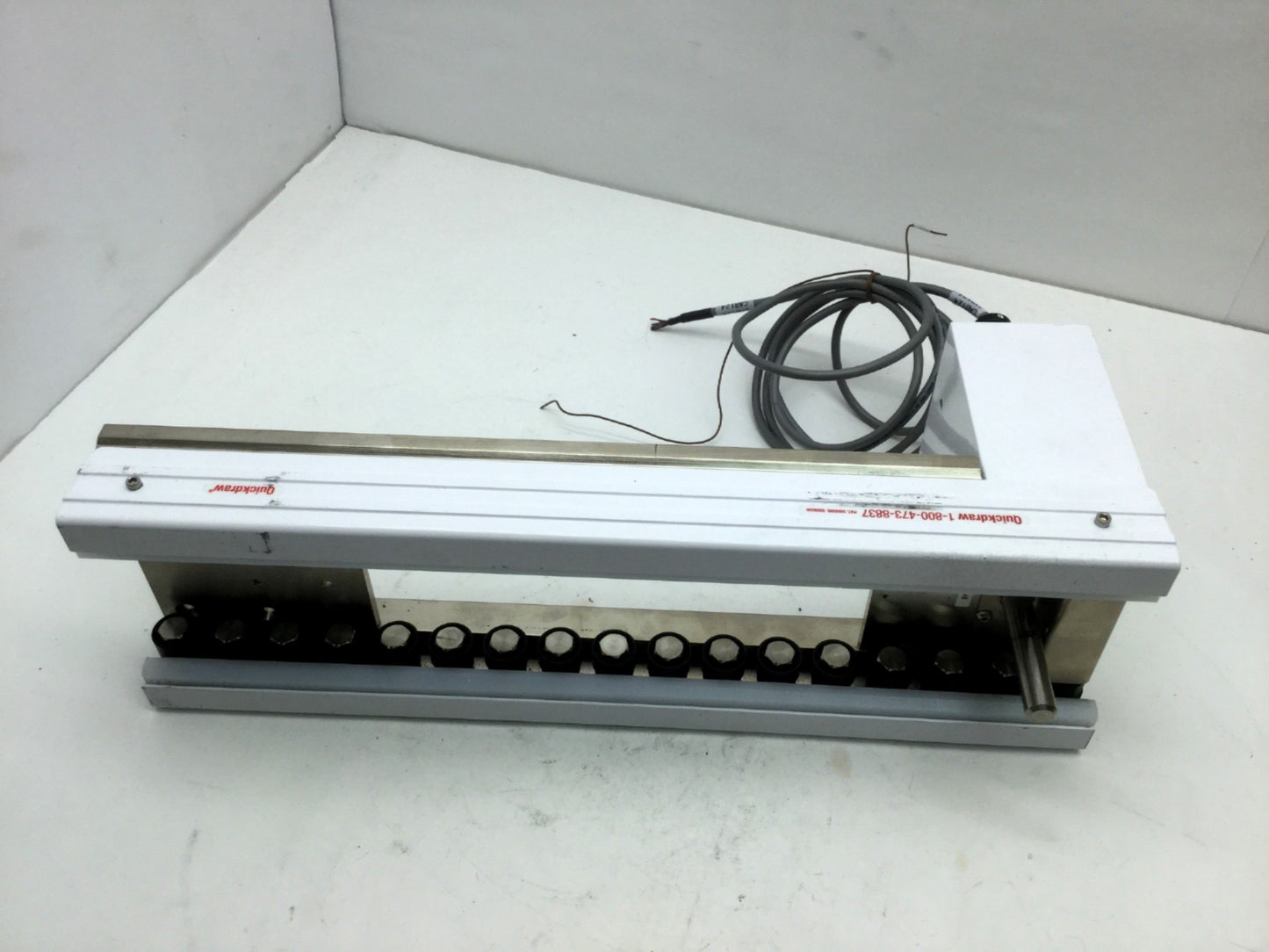 Used Quickdraw 801273 MR Series Slip Roller Conveyor, 17" Long, 24VDC 2.5A